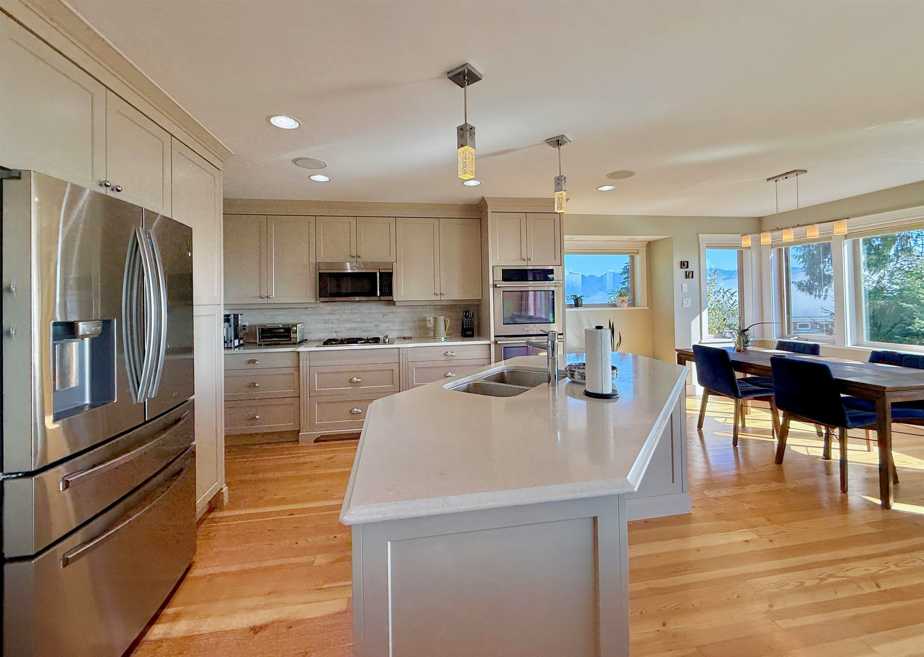 496 Spyglass Place, Gibsons, BC, V0N 1V9 - 12