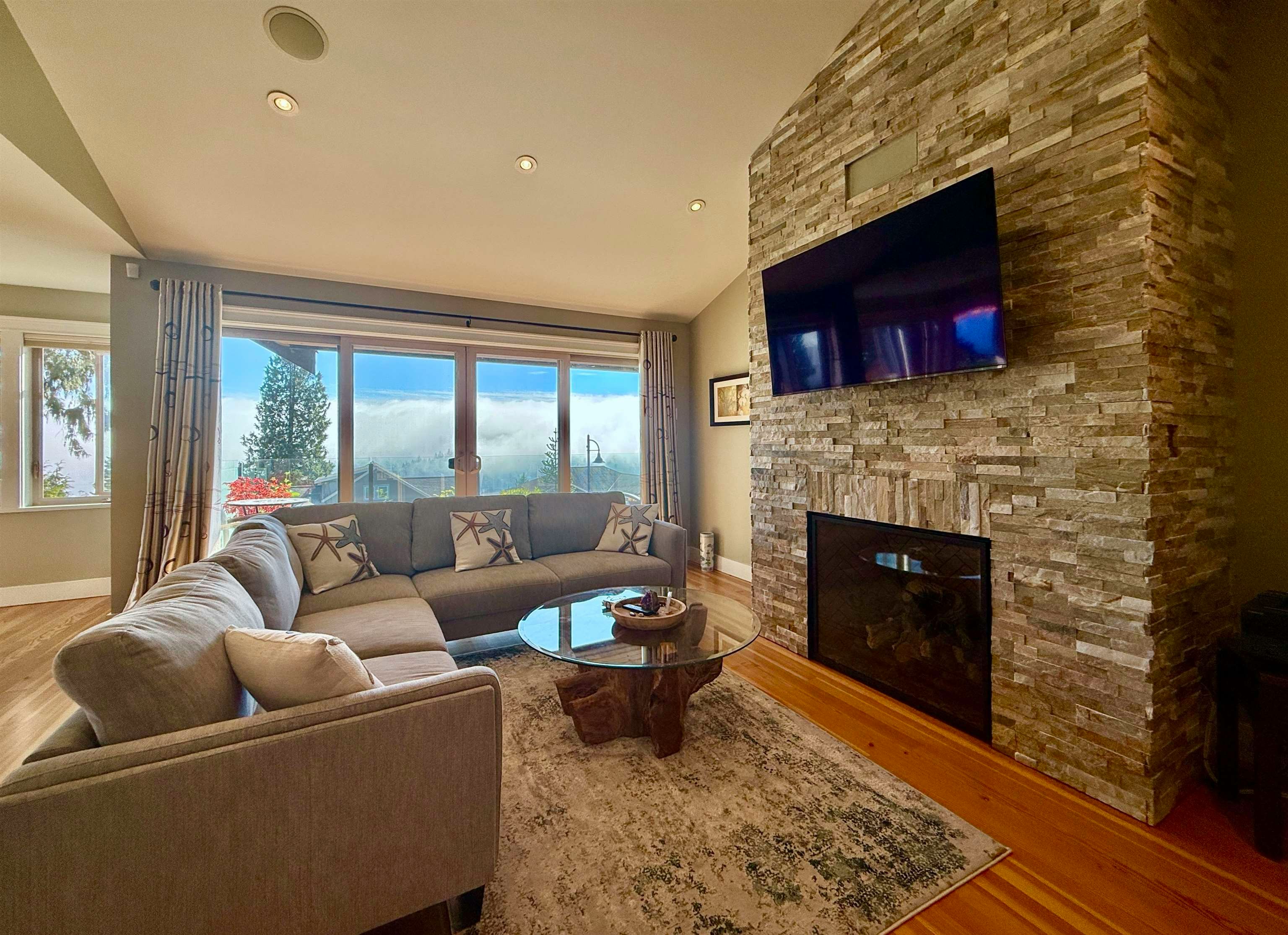 496 Spyglass Place, Gibsons, BC, V0N 1V9 - 9