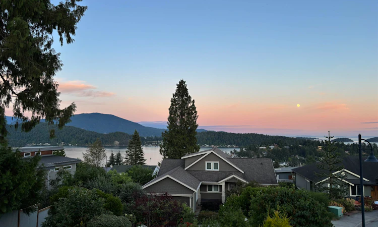 496 Spyglass Place