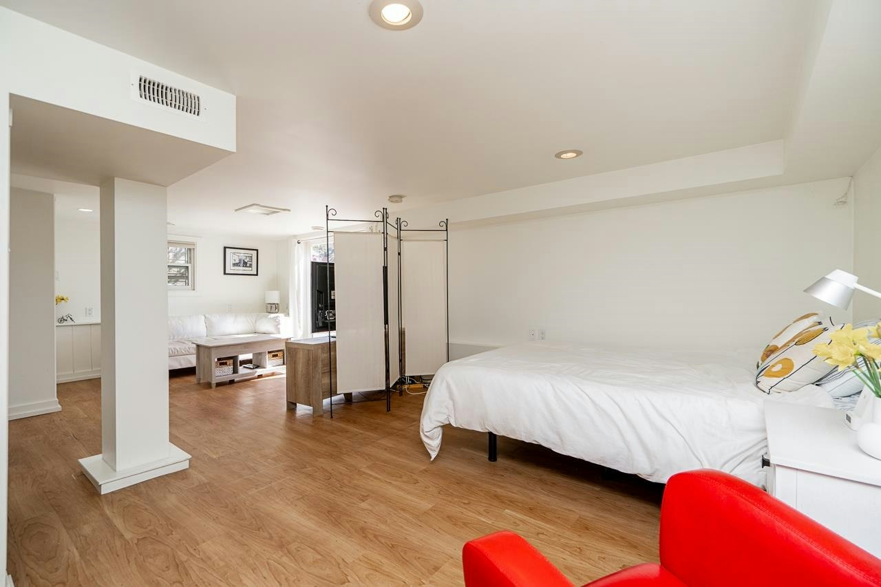 3415 Dundas Street, Vancouver, BC, V5K 1R9 - 25