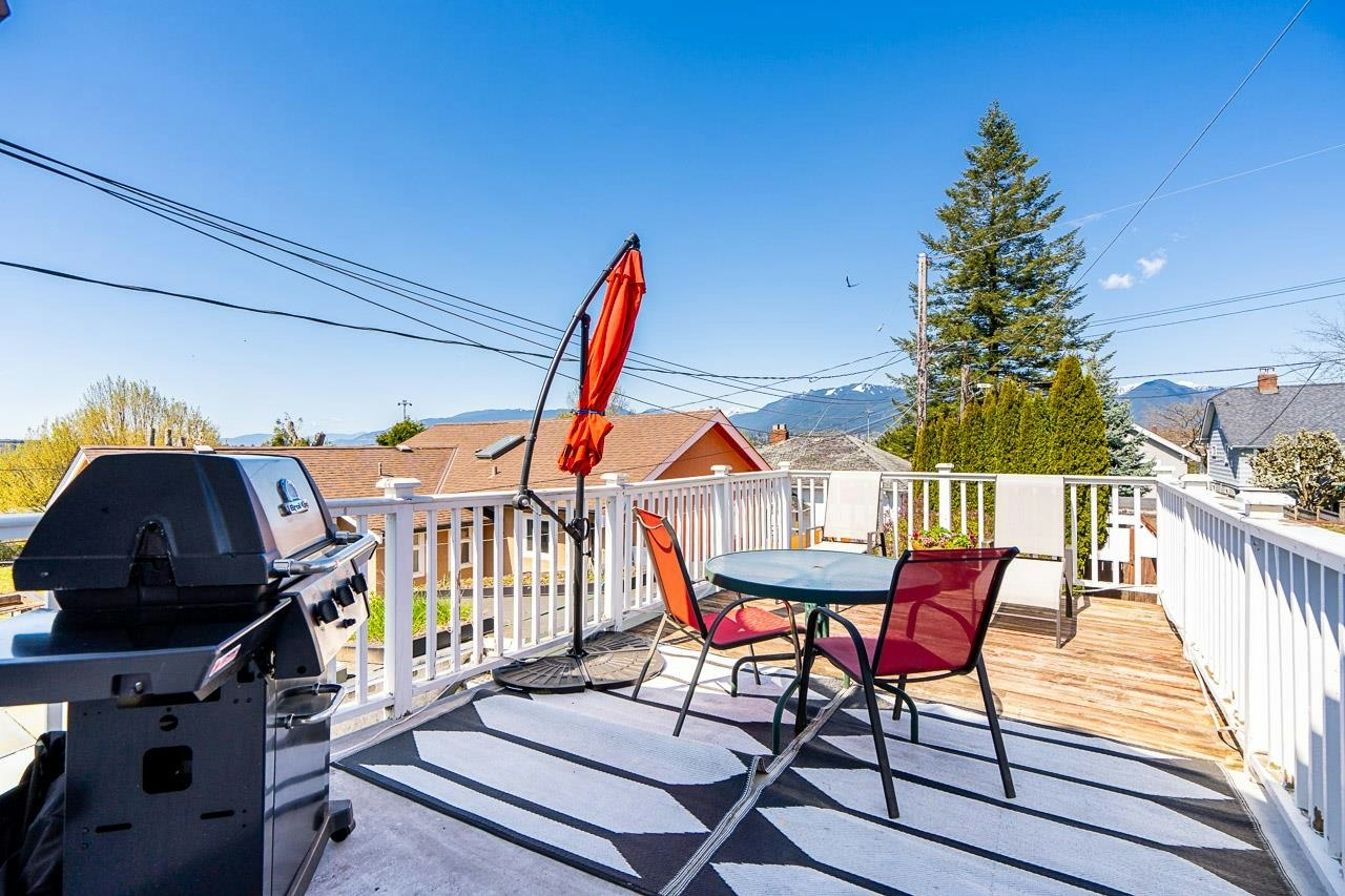 3415 Dundas Street, Vancouver, BC, V5K 1R9 - 7