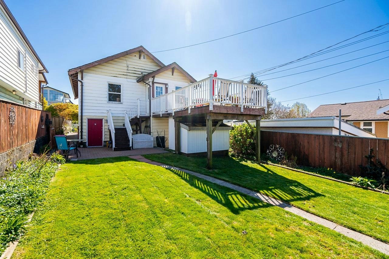 3415 Dundas Street - 5
