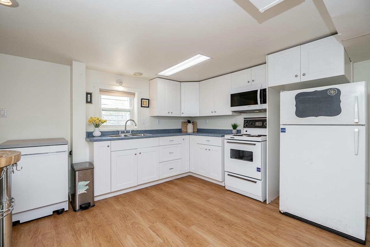 3415 Dundas Street, Vancouver, BC, V5K 1R9 - 27