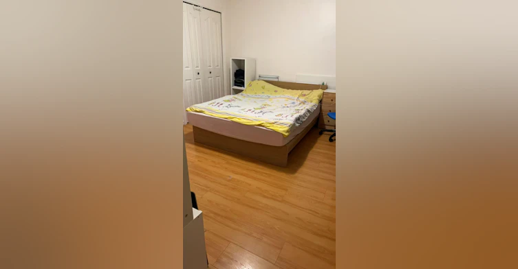 2000 East 2nd Avenue, Vancouver, BC, V5M 1E3 - 4