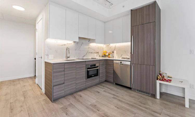 1510-10626 City Parkway