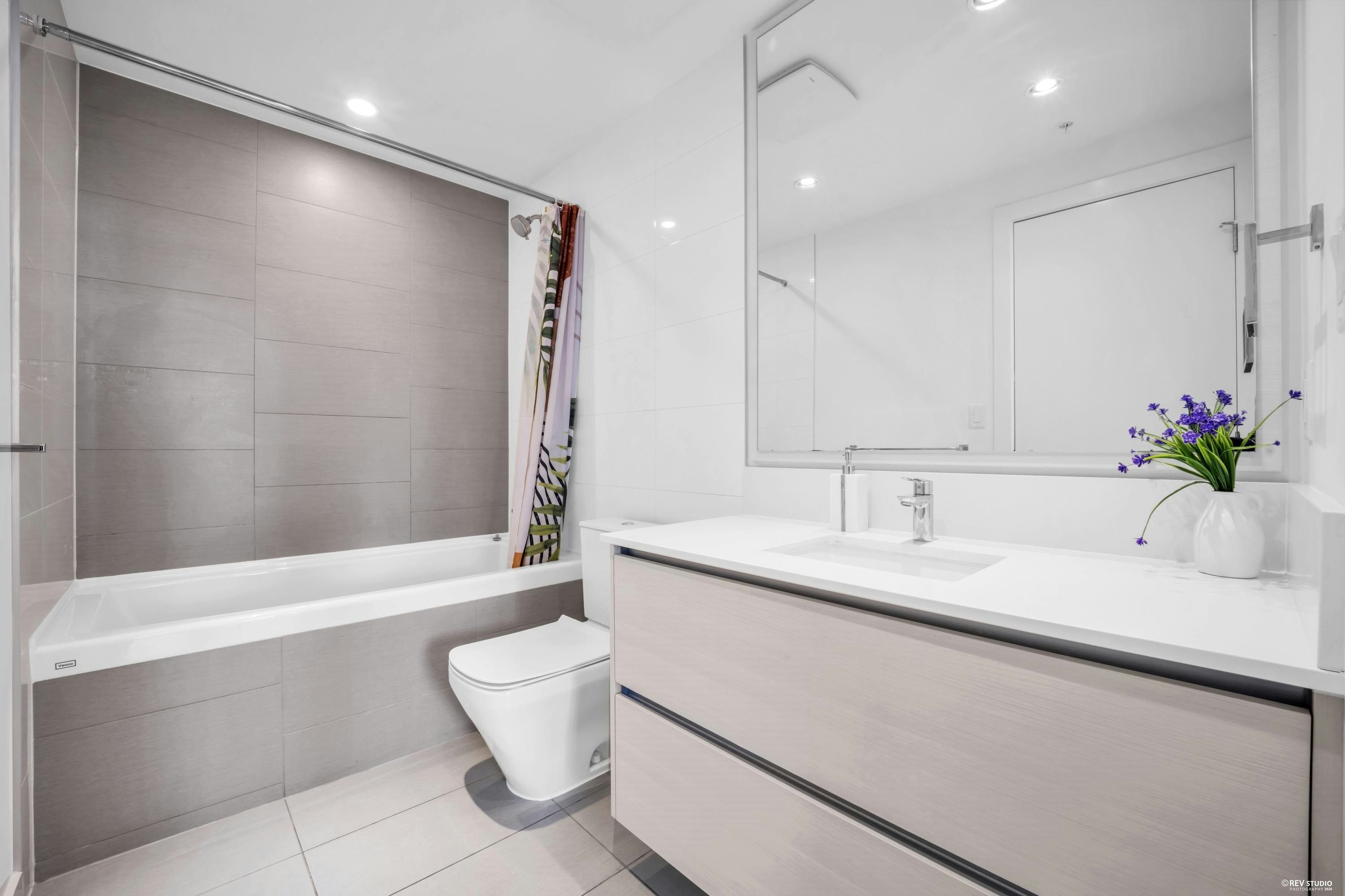 2203-6098 Station Street, Burnaby, BC, V5H 0H4 - 18