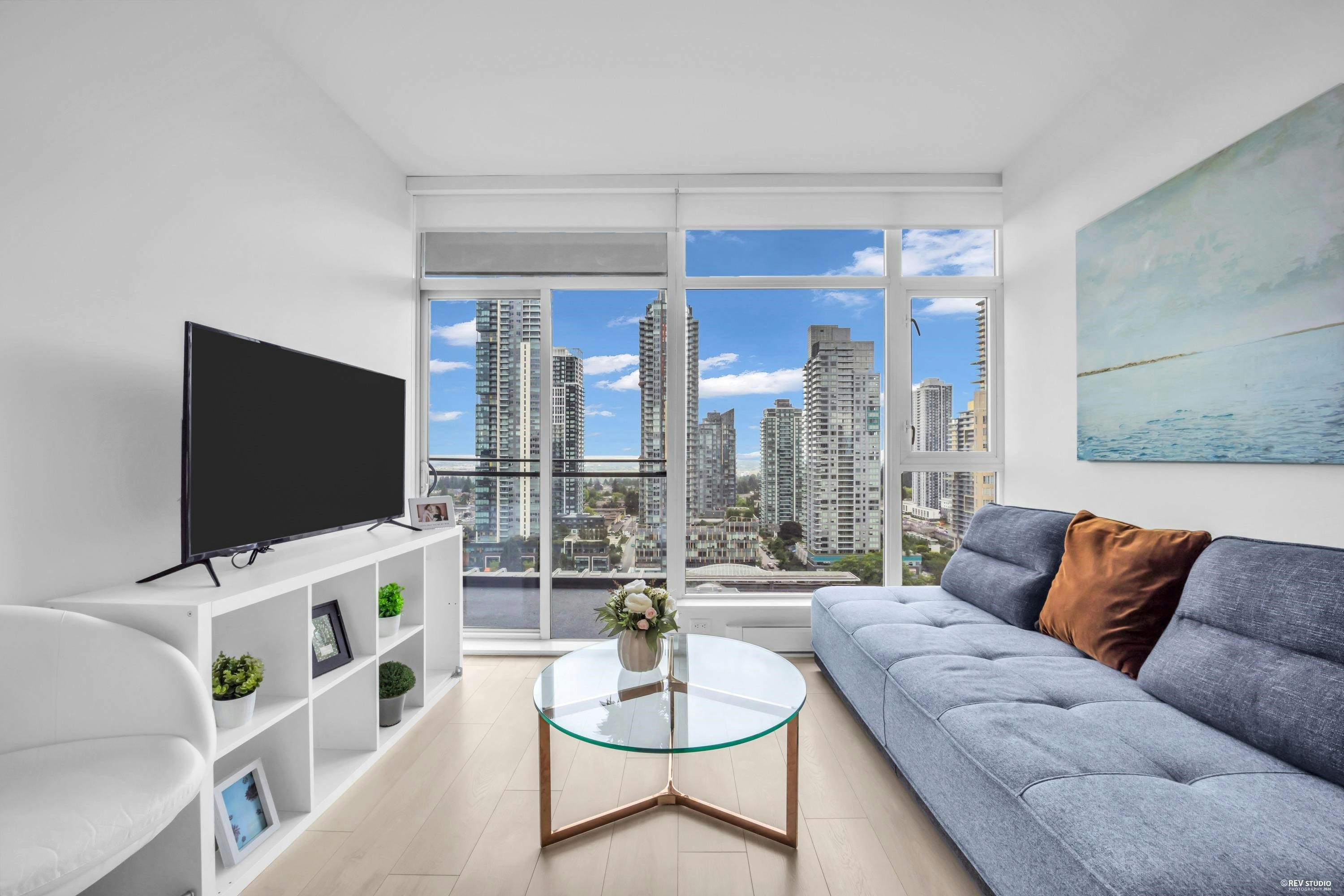 2203-6098 Station Street, Burnaby, BC, V5H 0H4
