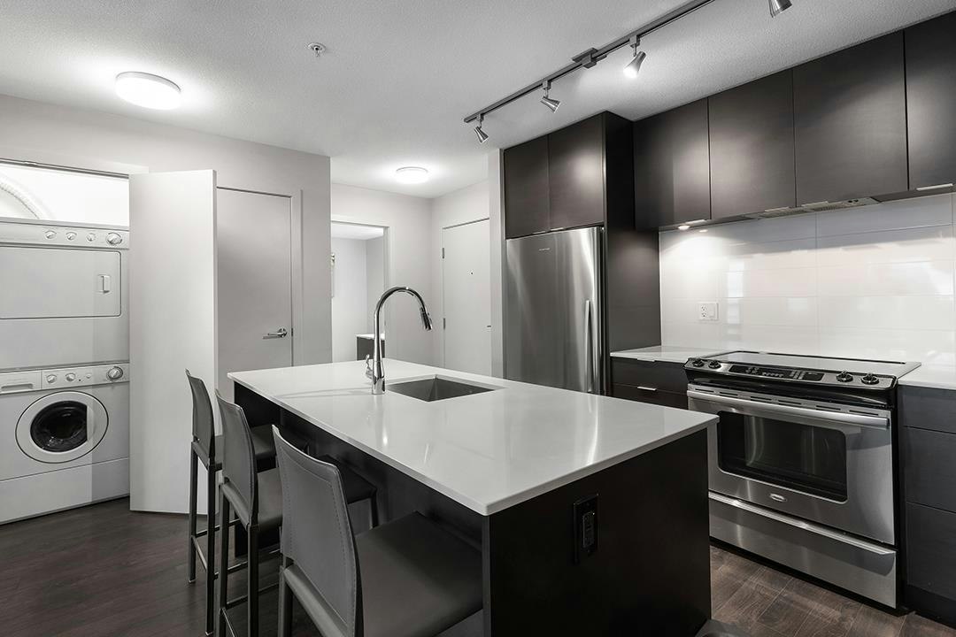 301-1673 Lloyd Avenue, North Vancouver, BC, V7P 0A9 - 9