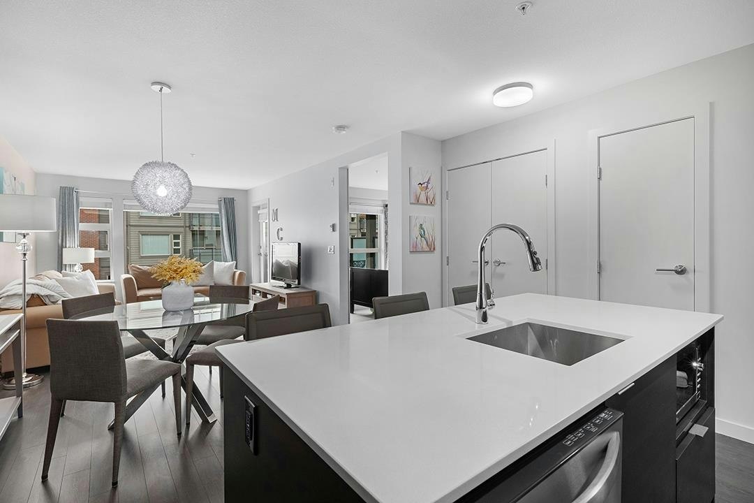 301-1673 Lloyd Avenue, North Vancouver, BC, V7P 0A9 - 8