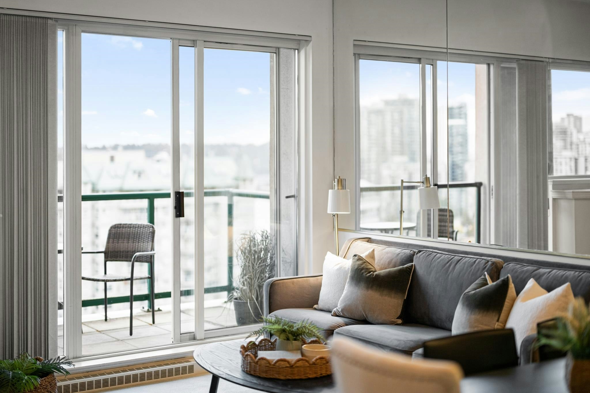 2102-10 Laguna Court - 4