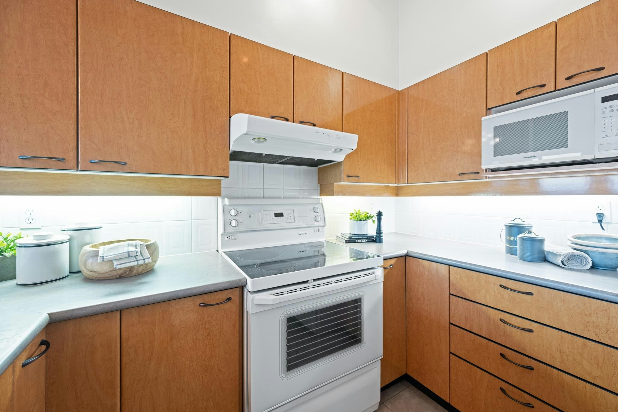 2102-10 Laguna Court, New Westminster, BC, V3M 6W3 - 6