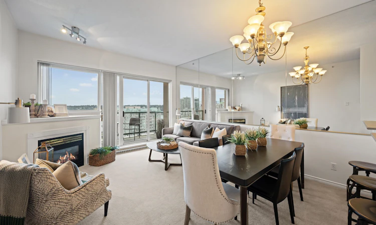 2102-10 Laguna Court
