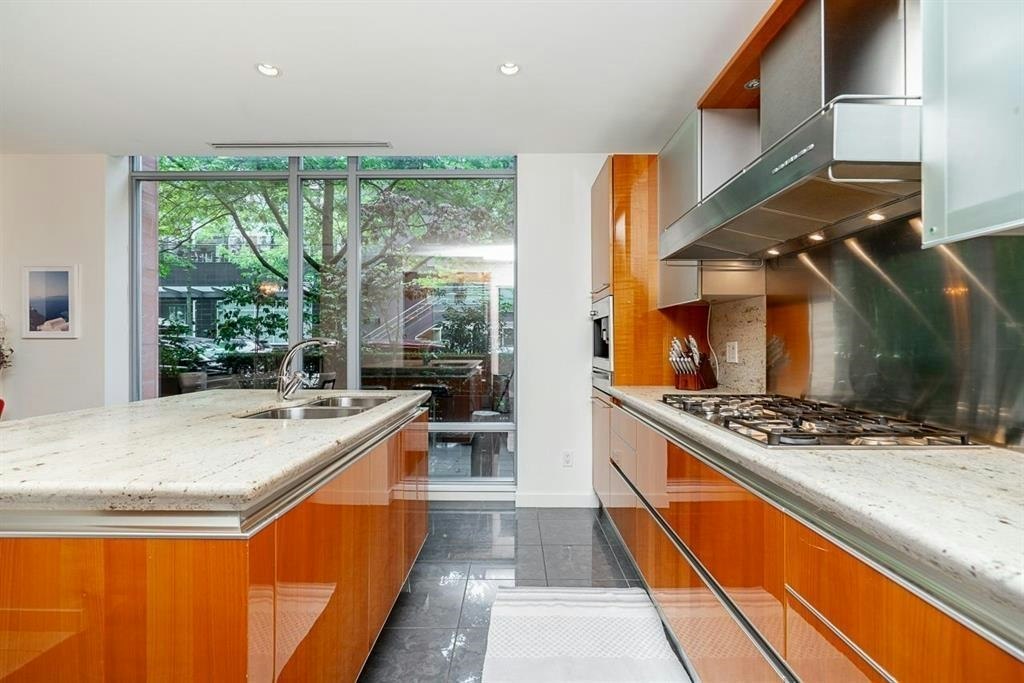 1163 W Cordova Street, Vancouver, BC, V6C 0A1 - 6
