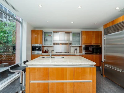 1163 W Cordova Street - 4