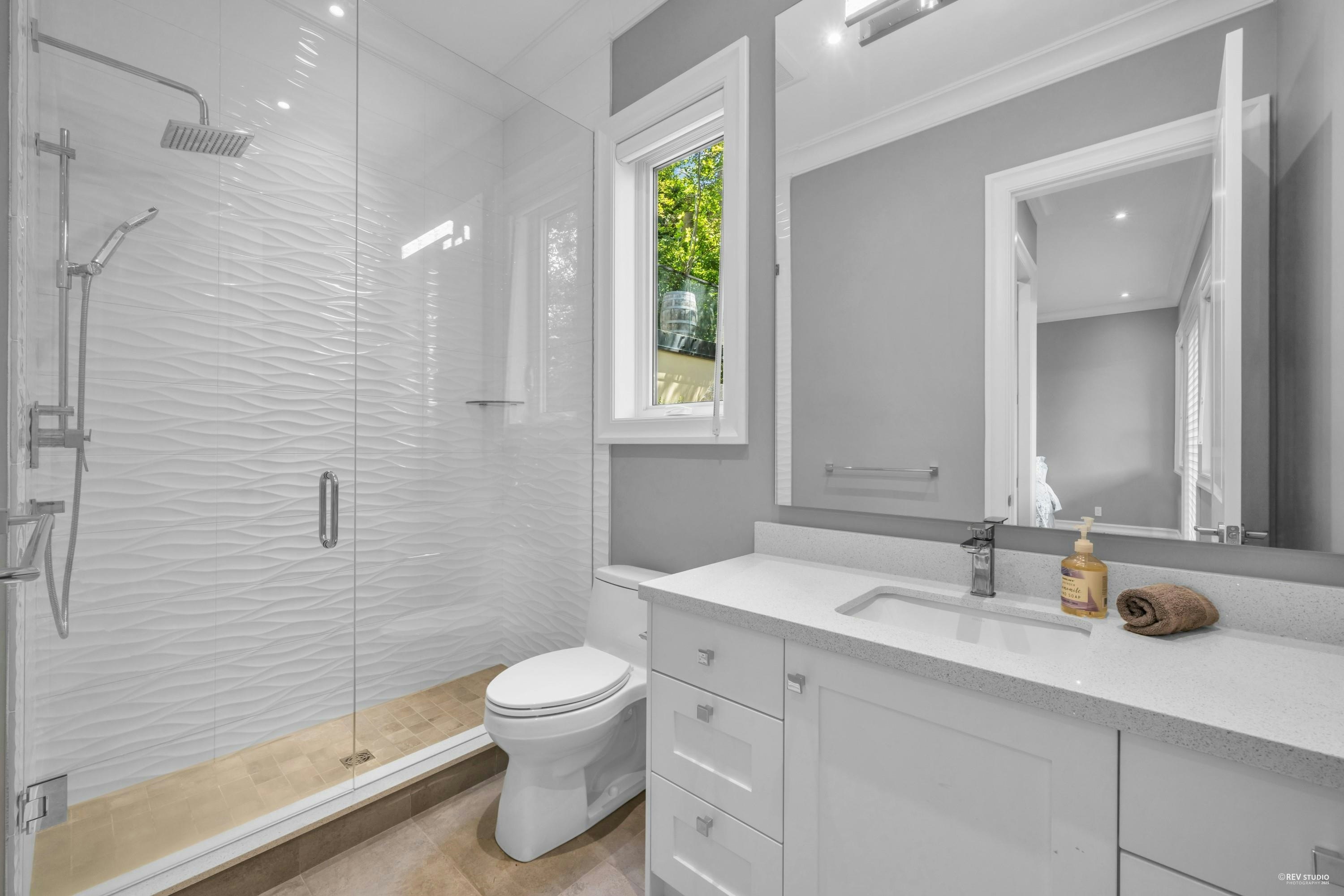 1349 Anderson Street, Surrey, BC, V4B 3P4 - 23