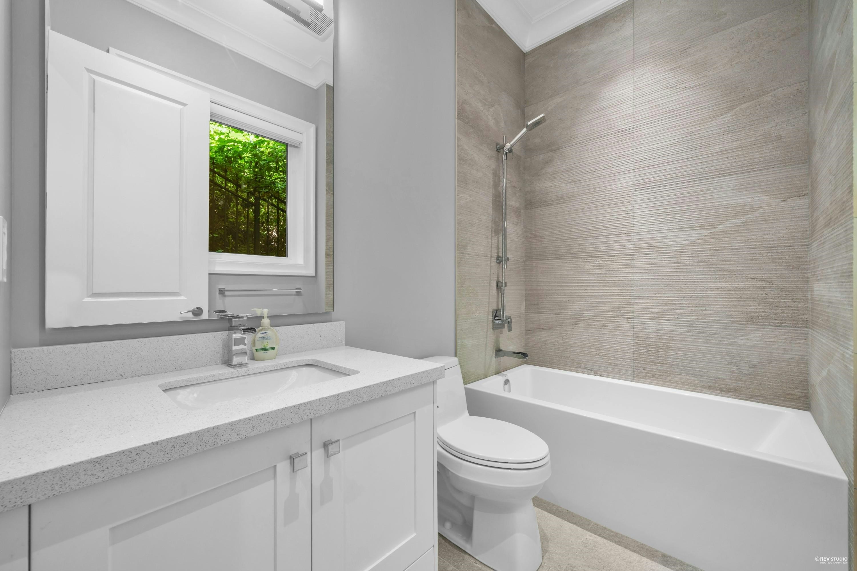 1349 Anderson Street, Surrey, BC, V4B 3P4 - 25