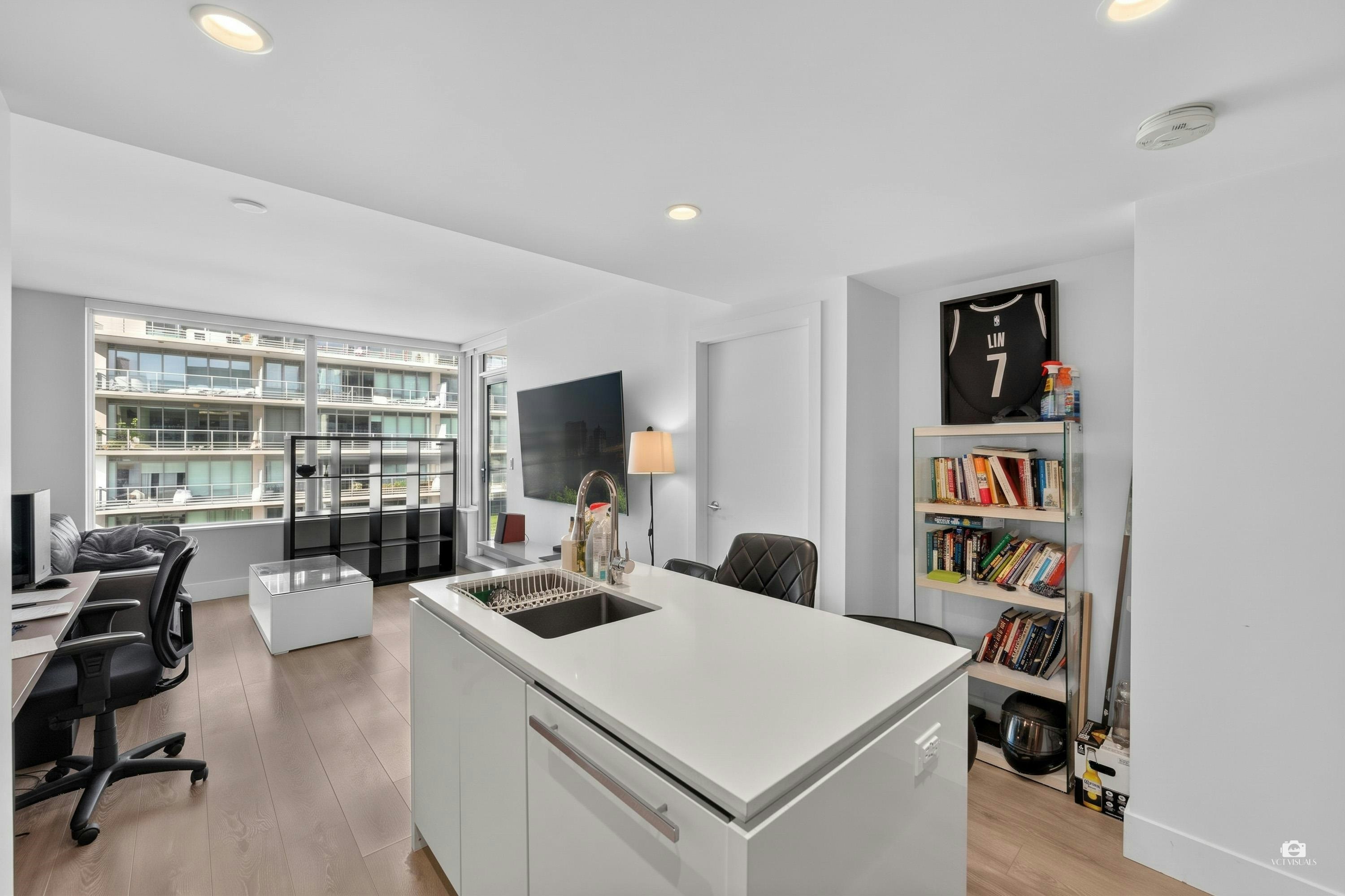 512-6900 Pearson Way - 4