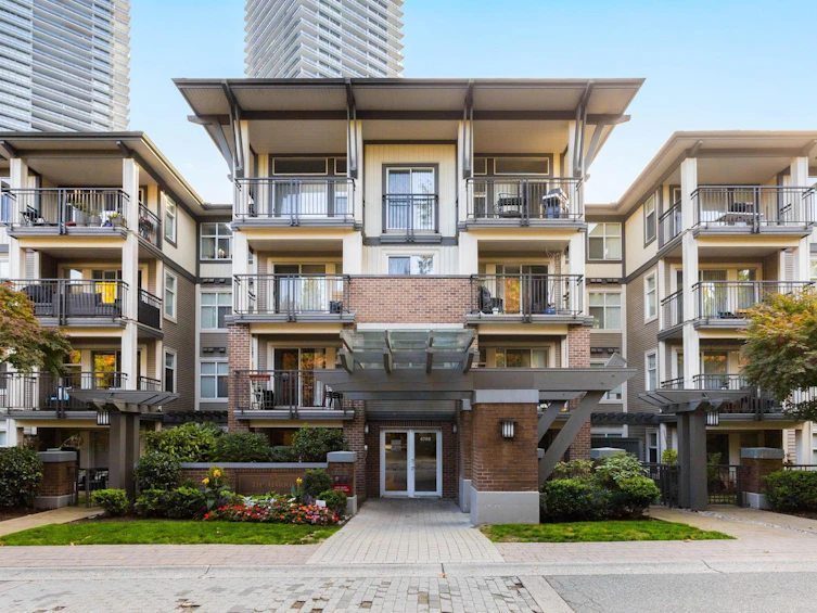 210-4768 Brentwood Drive, Burnaby, BC, V5C 0C7
