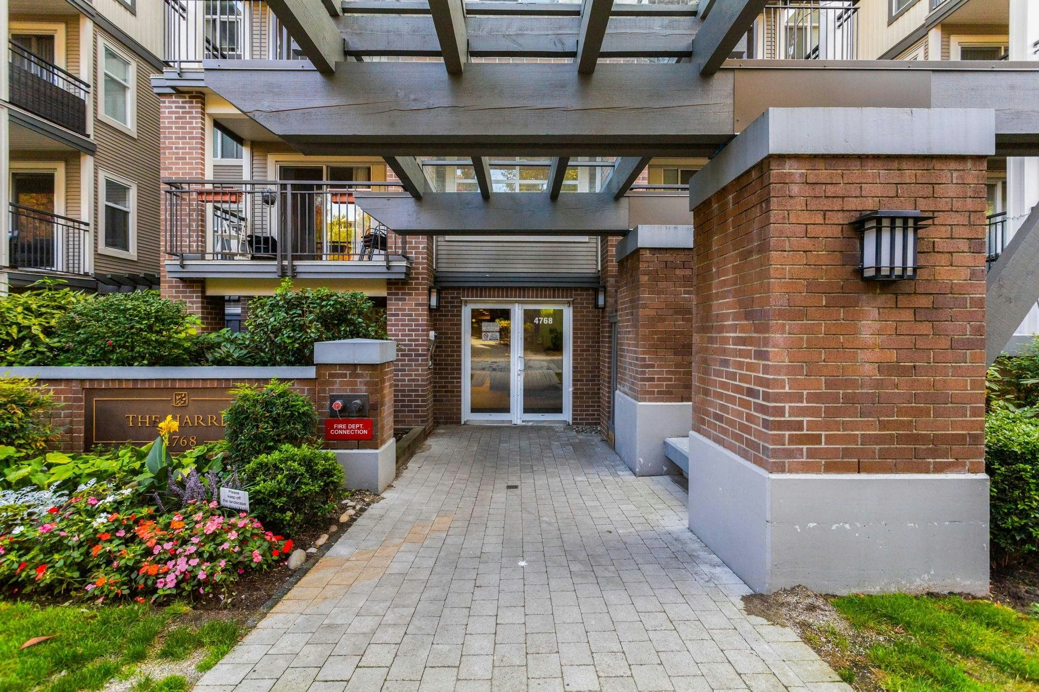 210-4768 Brentwood Drive, Burnaby, BC, V5C 0C7 - 4