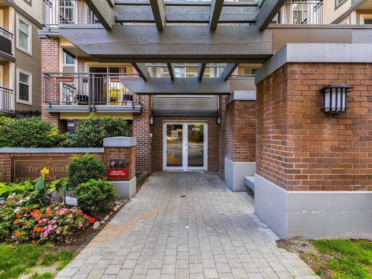 210-4768 Brentwood Drive, Burnaby, BC, V5C 0C7 - 4