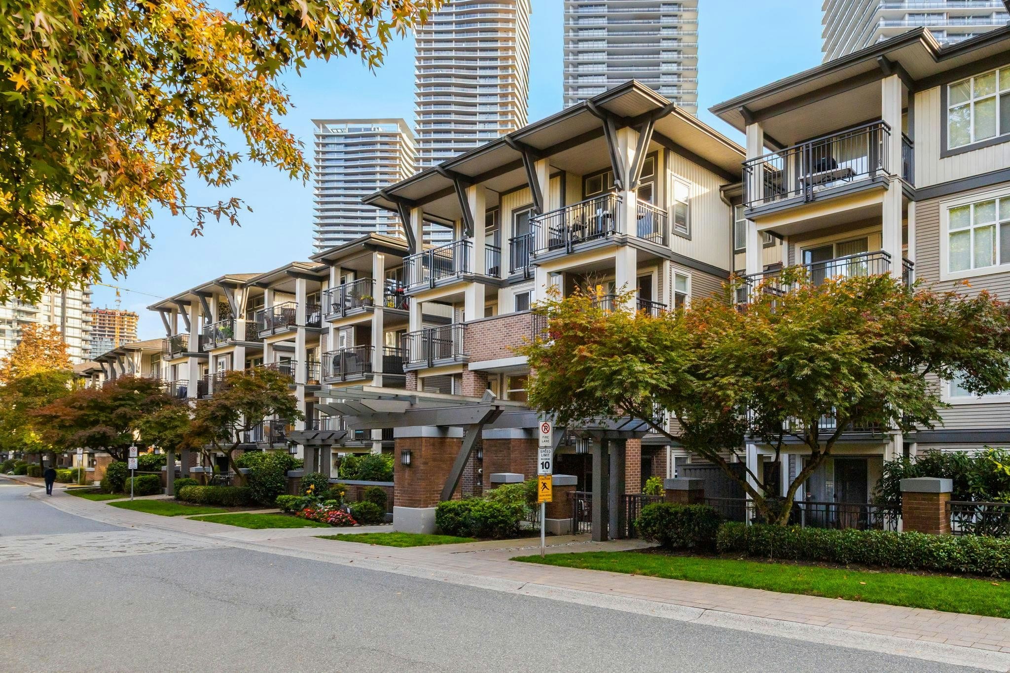 210-4768 Brentwood Drive, Burnaby, BC, V5C 0C7 - 3