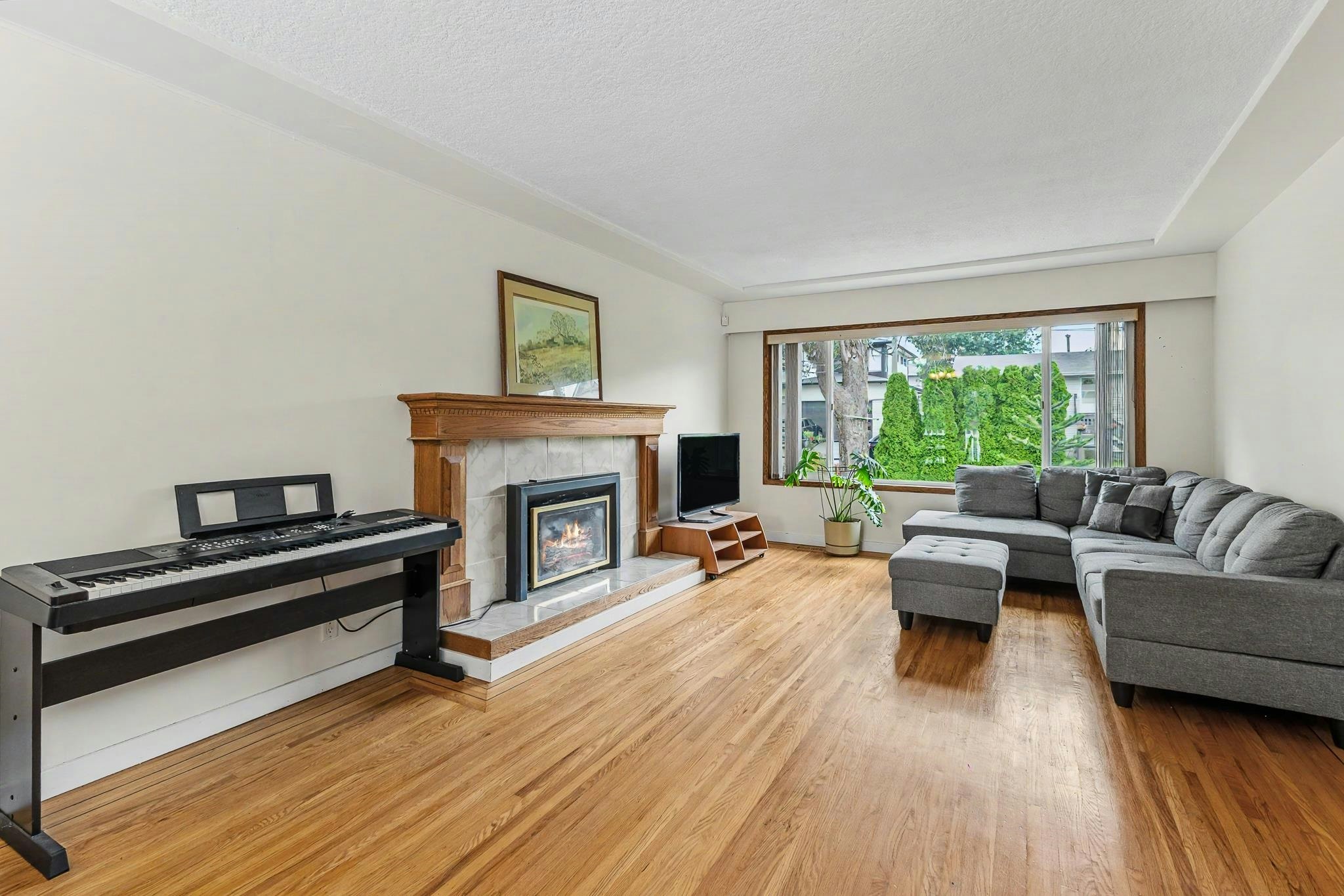1684 Cornell Avenue, Coquitlam, BC, V3J 3A1 - 2