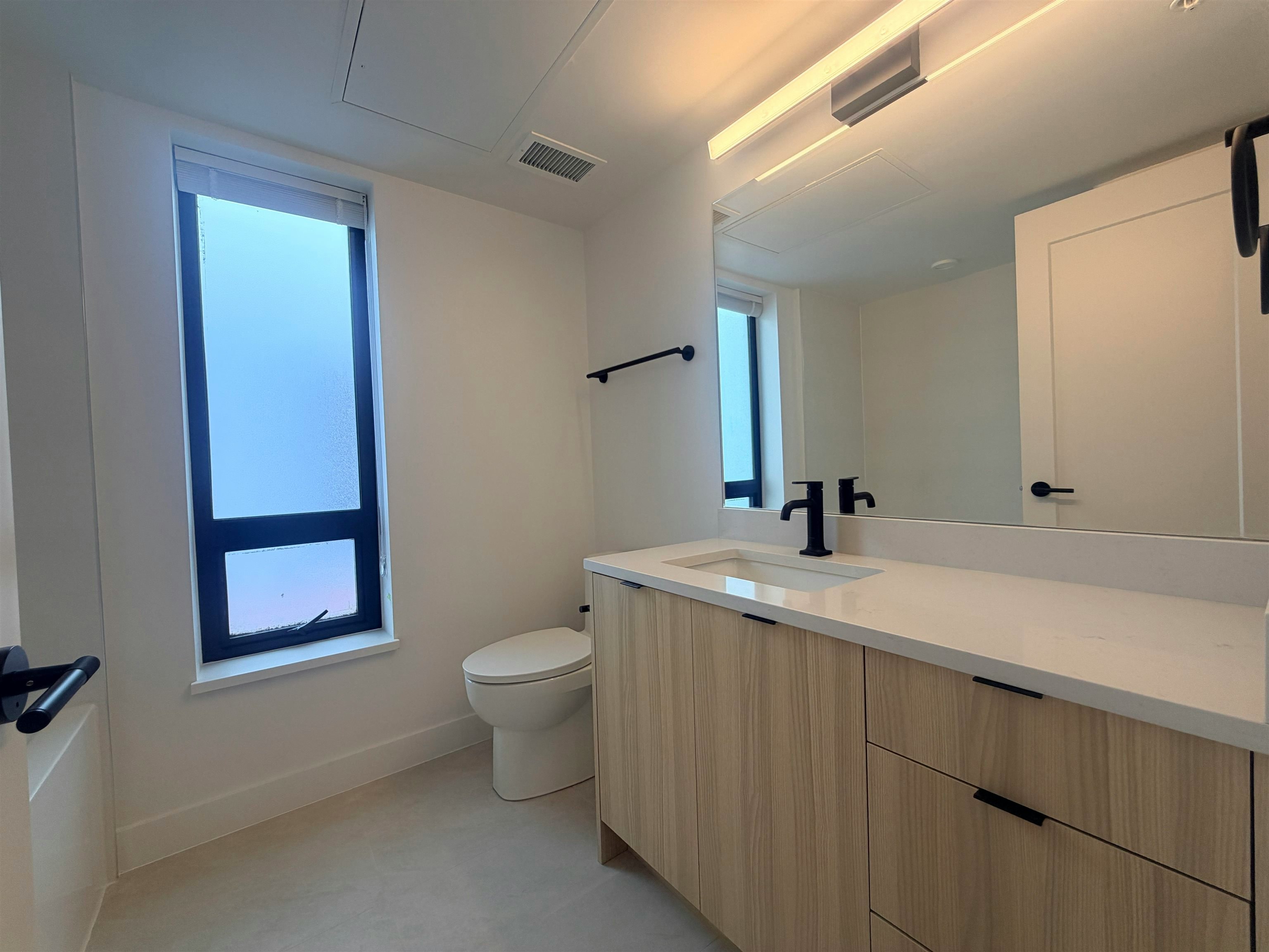 8899 Spires Road, Richmond, BC, V6Y 1X1 - 19