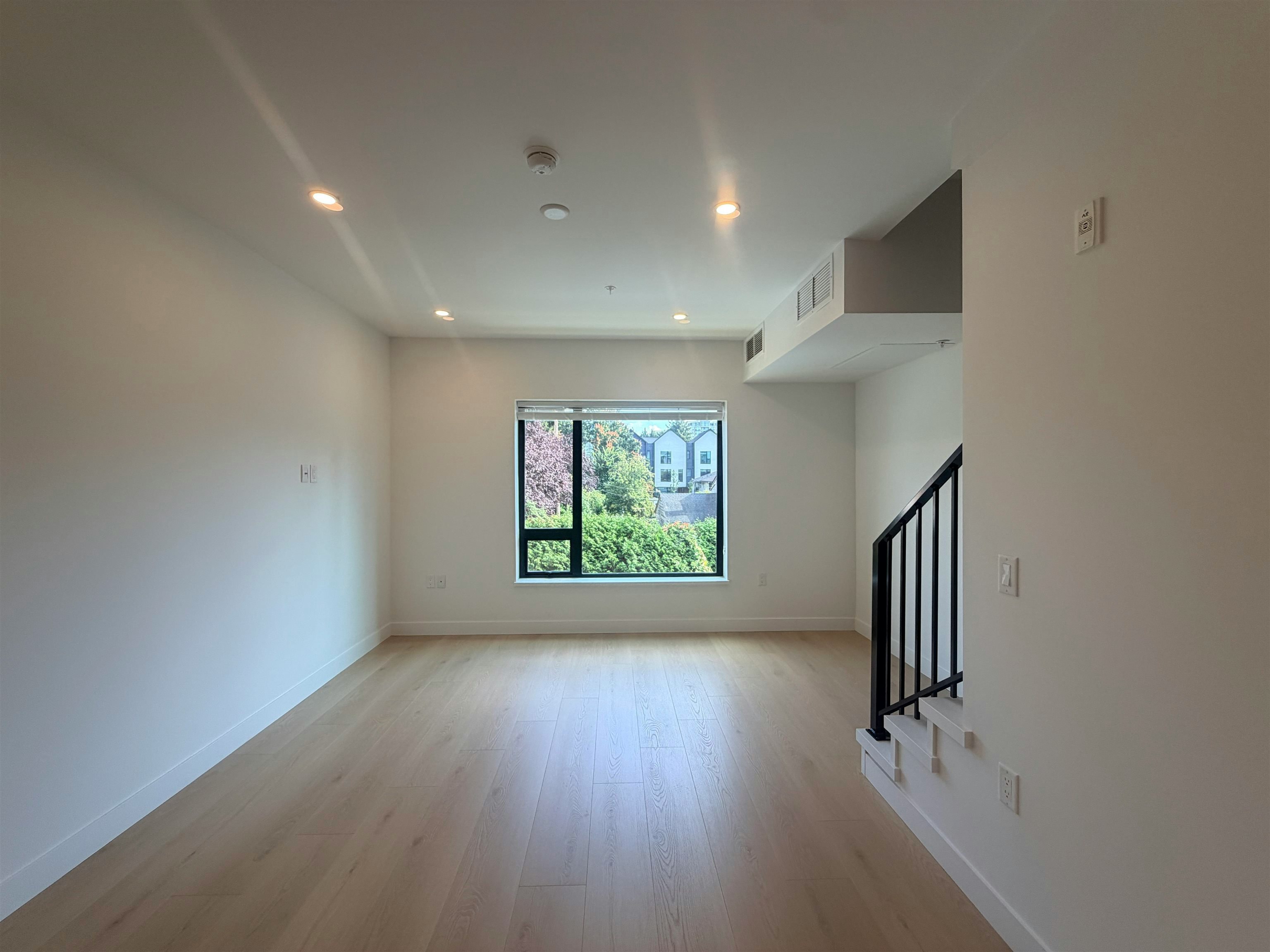 8899 Spires Road, Richmond, BC, V6Y 1X1 - 4
