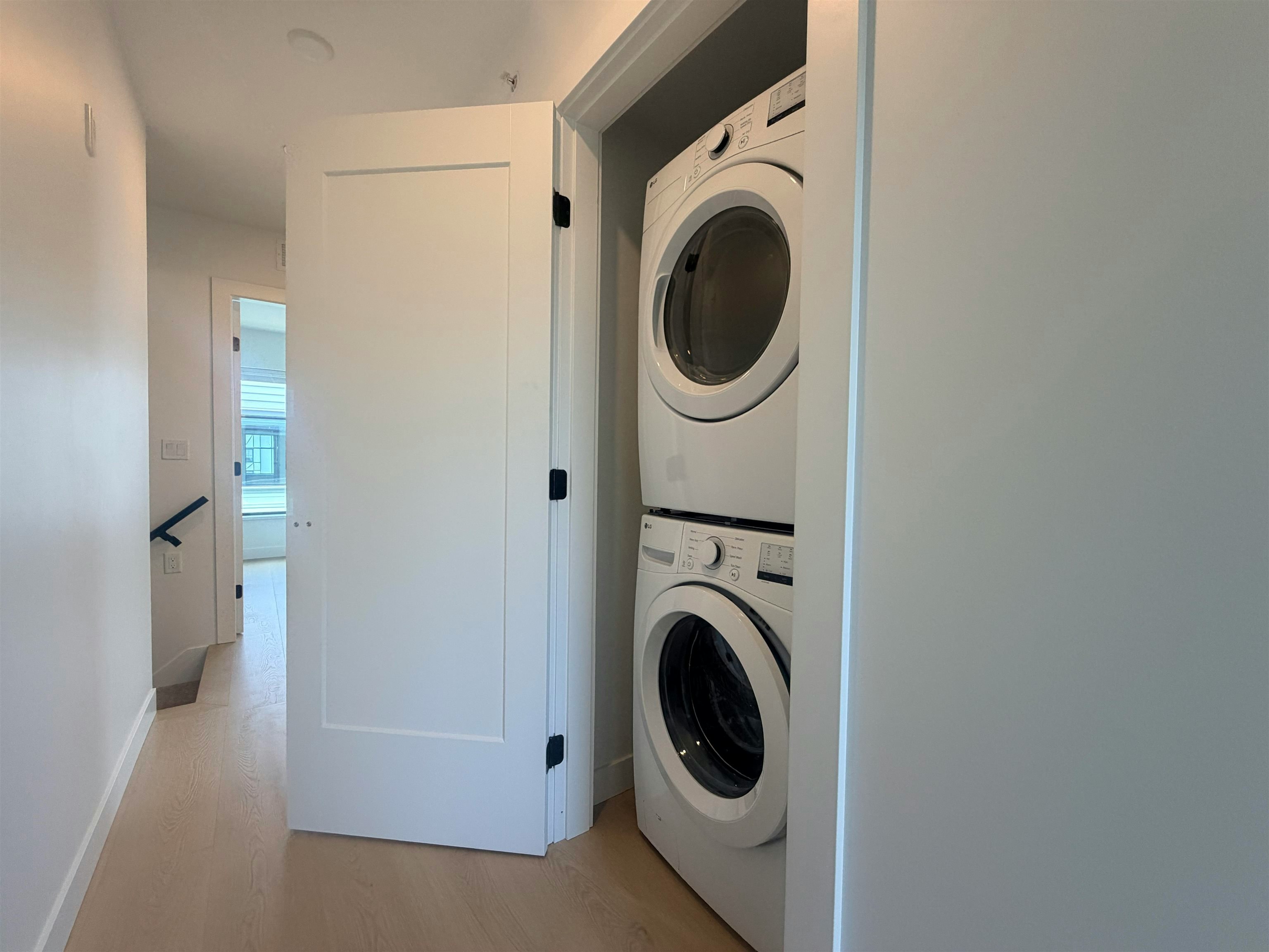 8899 Spires Road, Richmond, BC, V6Y 1X1 - 18