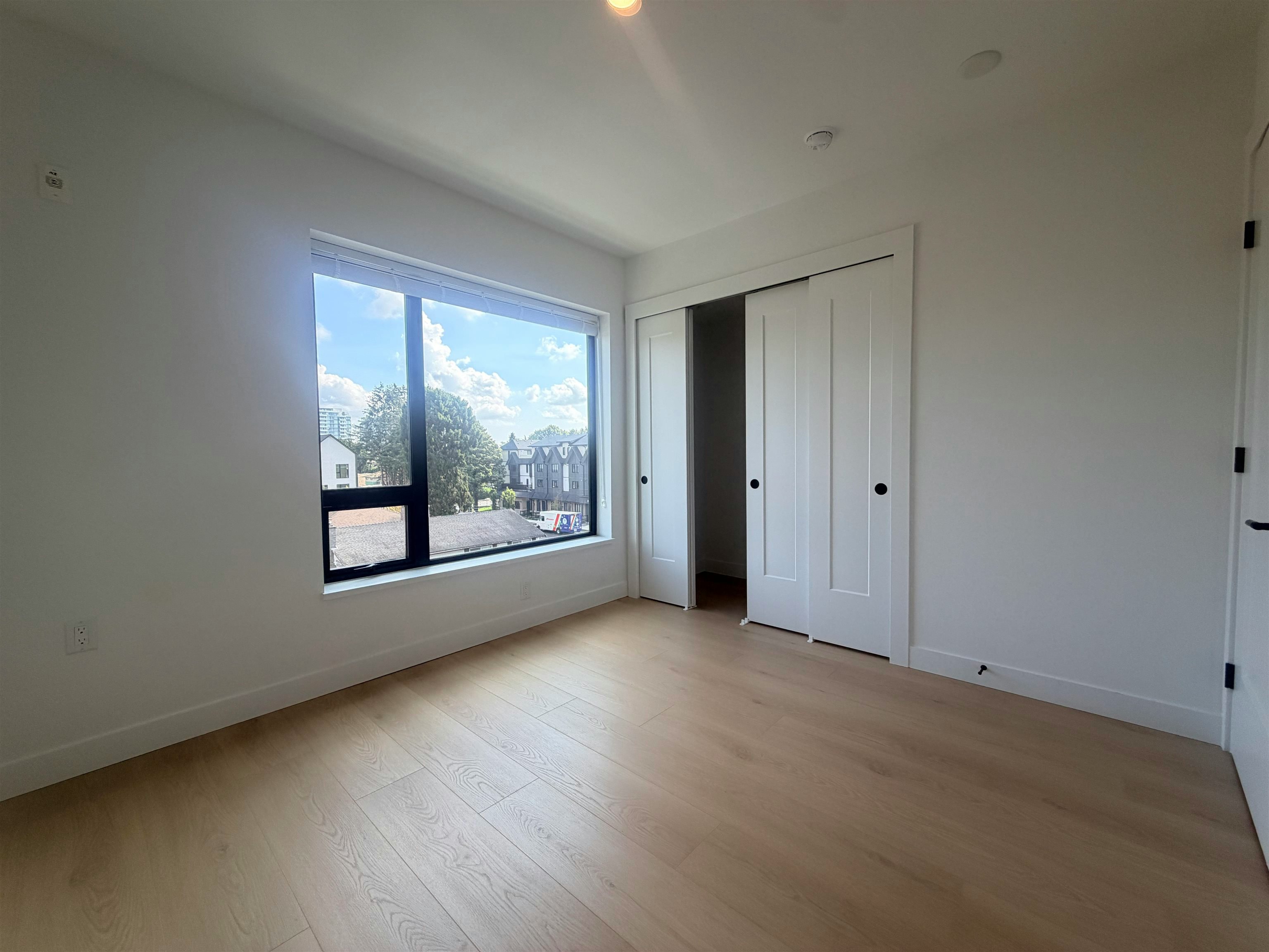 8899 Spires Road, Richmond, BC, V6Y 1X1 - 13