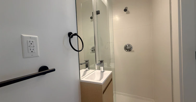 8899 Spires Road, Richmond, BC, V6Y 1X1 - 8