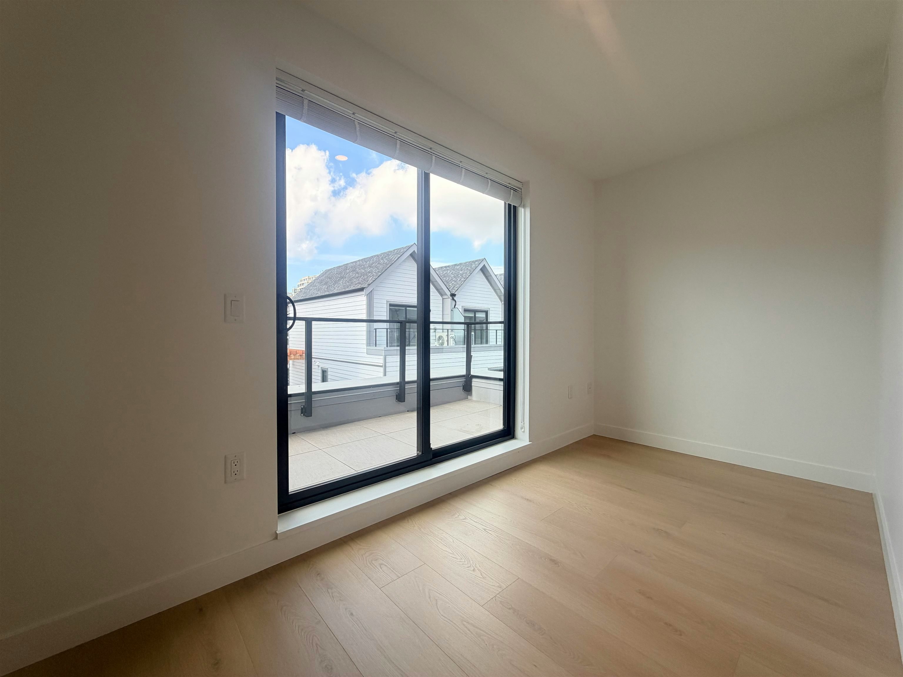 8899 Spires Road, Richmond, BC, V6Y 1X1 - 14