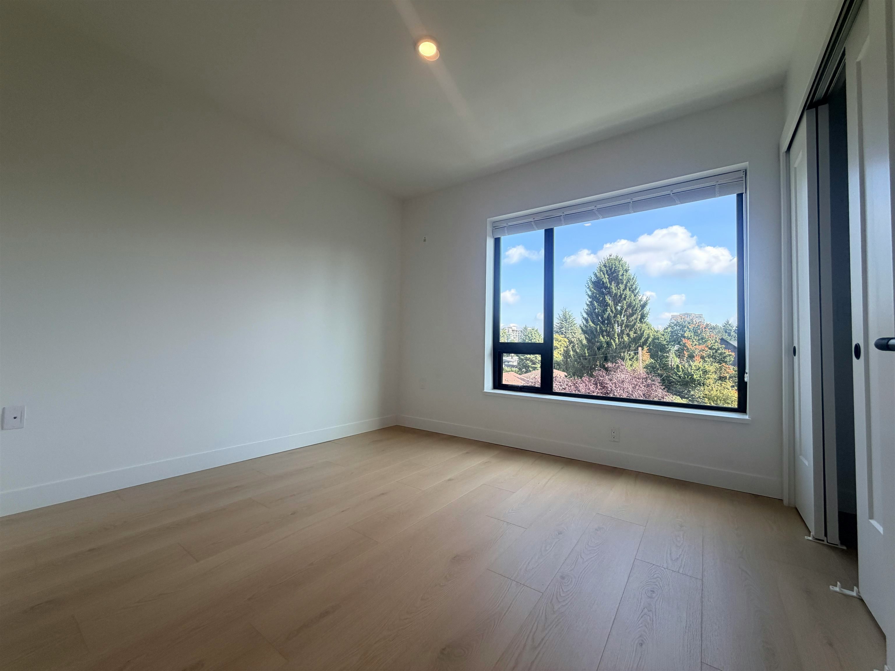8899 Spires Road, Richmond, BC, V6Y 1X1 - 12