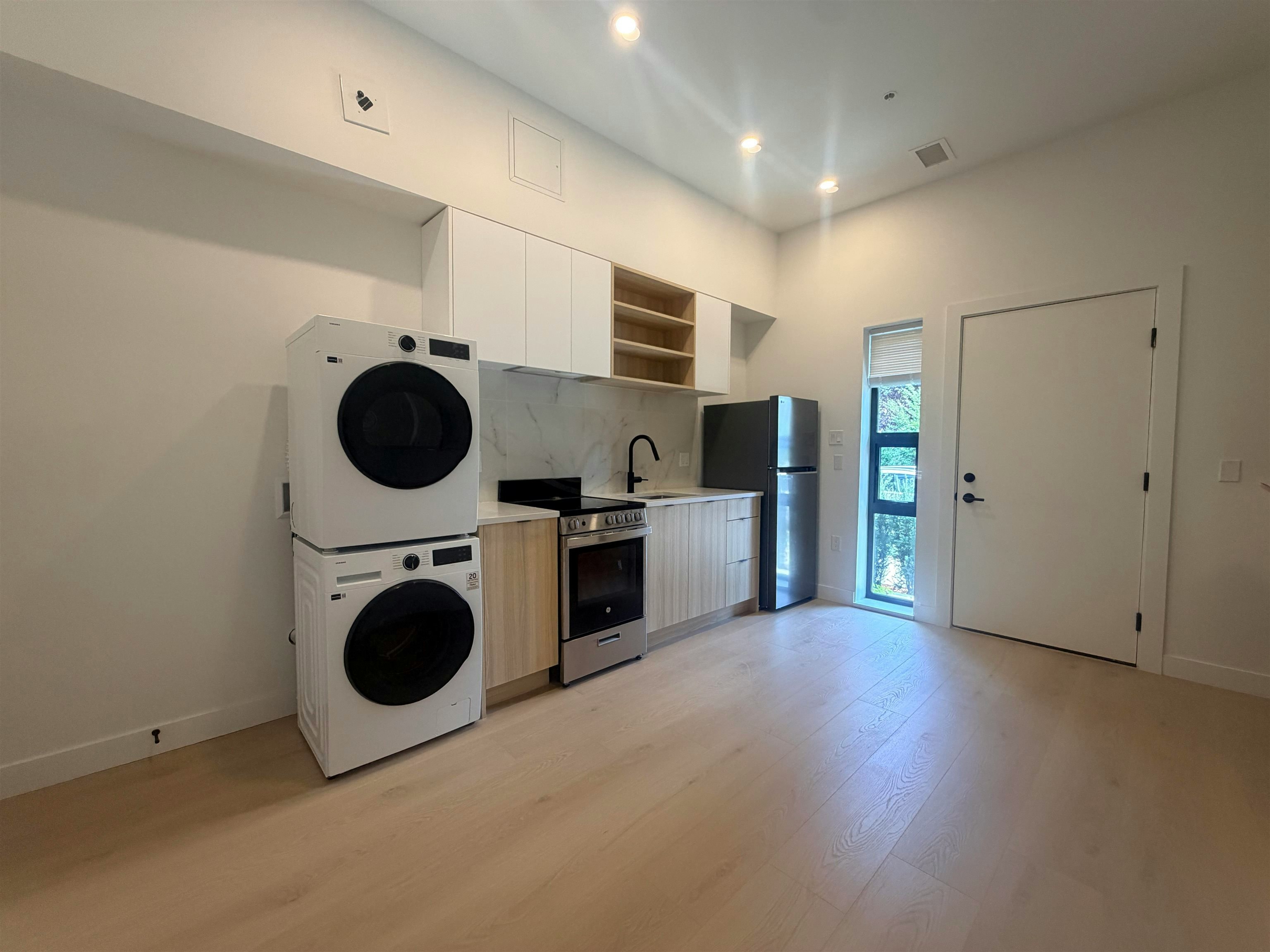 8899 Spires Road, Richmond, BC, V6Y 1X1 - 24