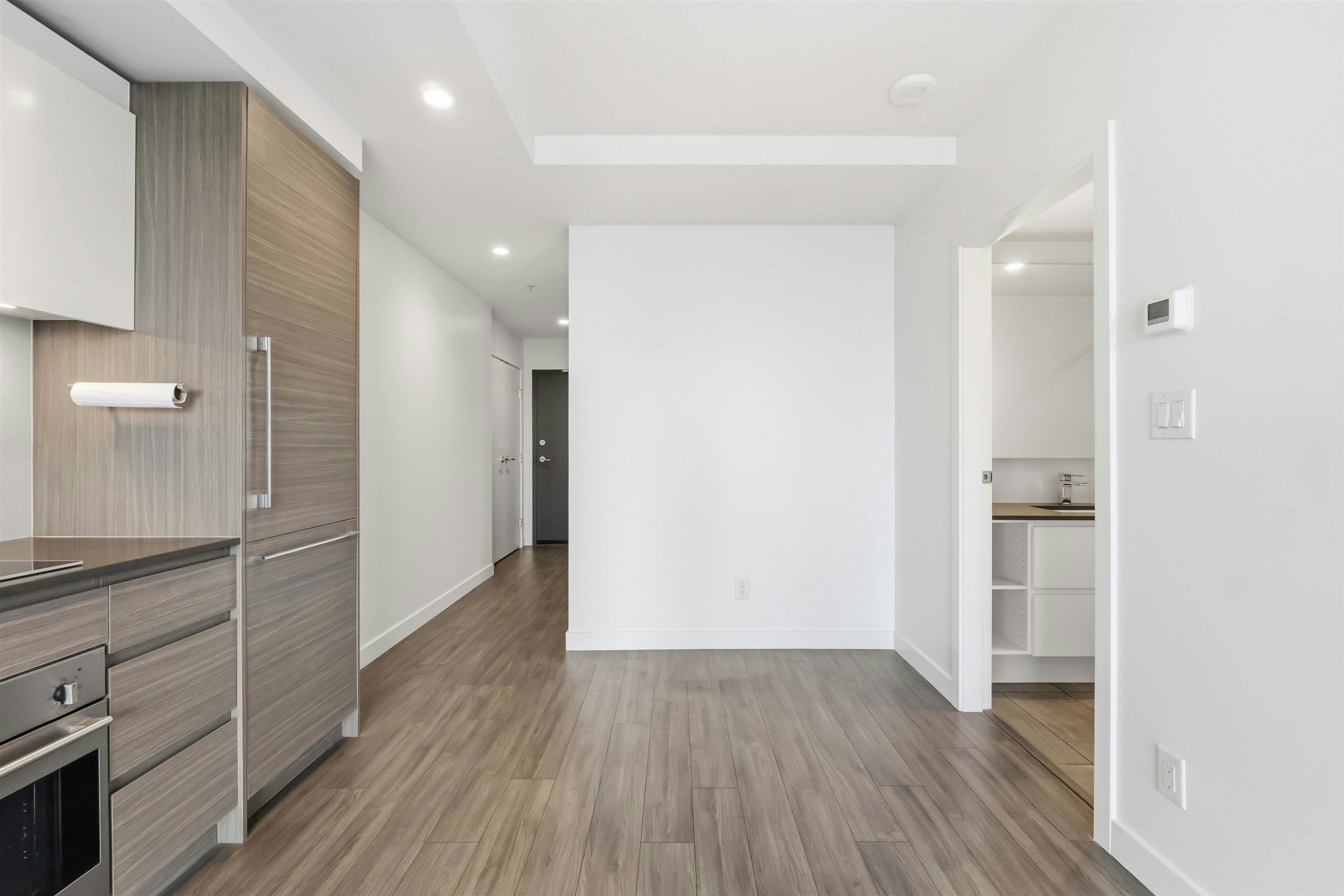 701-13615 Fraser Highway, Surrey, BC, V3T 0P7 - 18