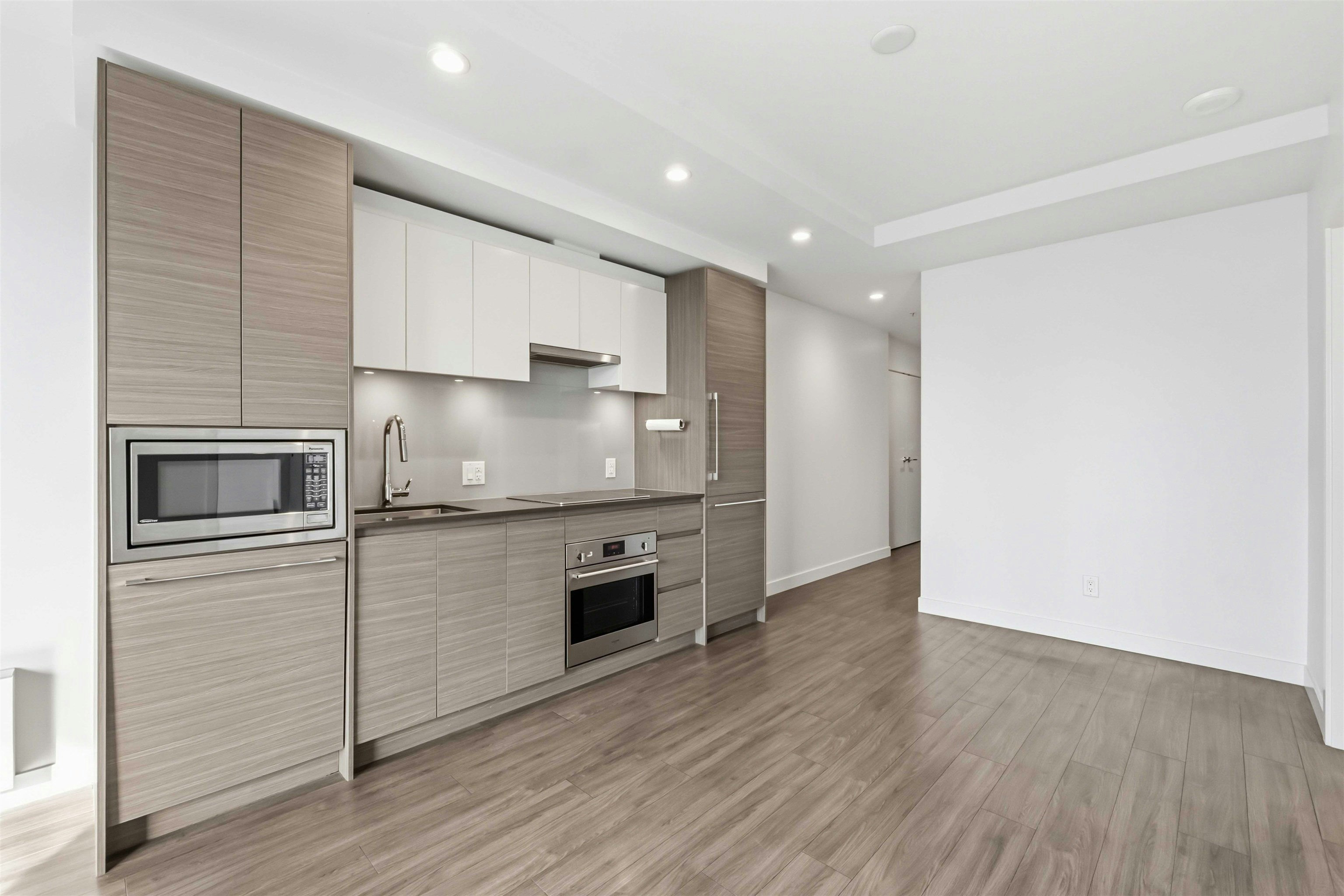 701-13615 Fraser Highway, Surrey, BC, V3T 0P7 - 14