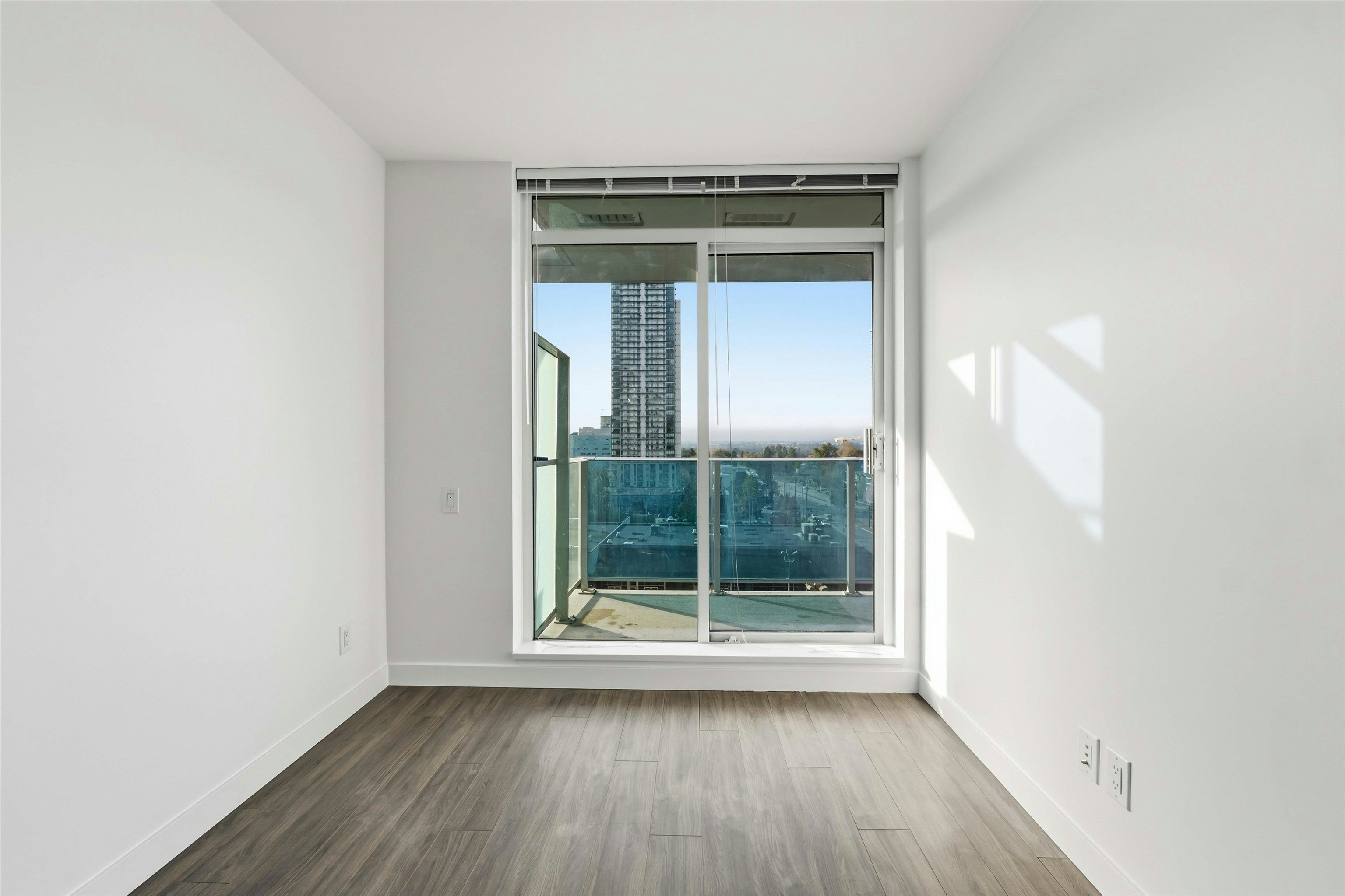 701-13615 Fraser Highway, Surrey, BC, V3T 0P7 - 24