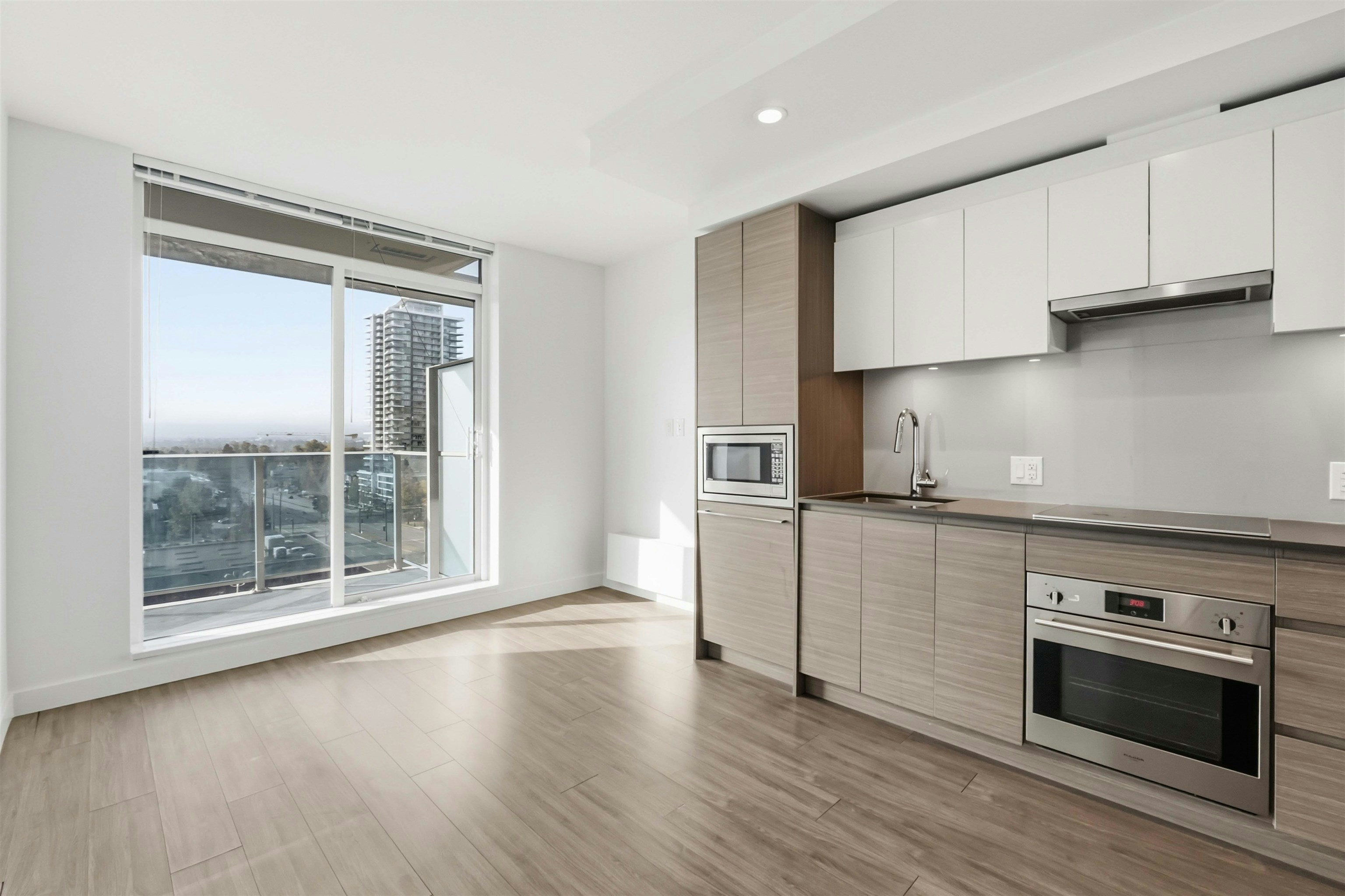 701-13615 Fraser Highway, Surrey, BC, V3T 0P7 - 11