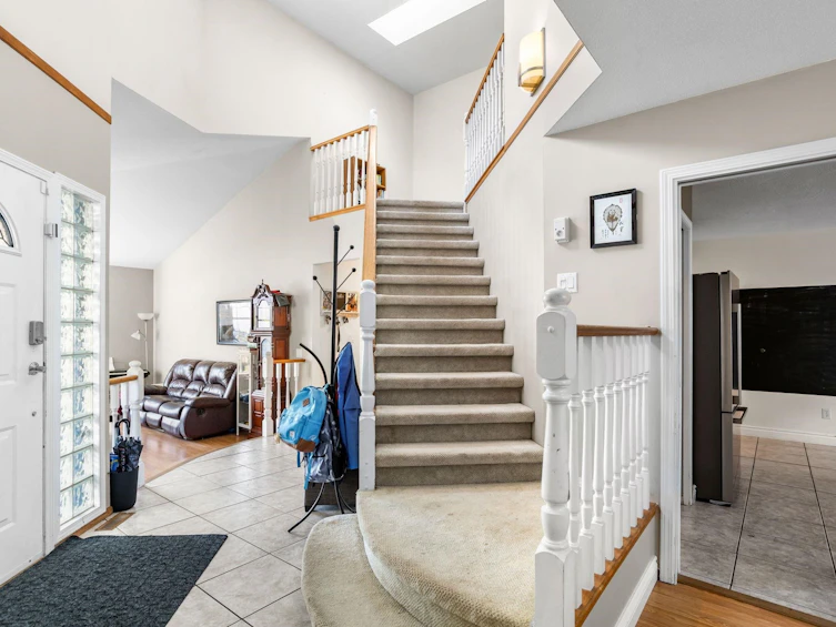 1147 Earls Court, Port Coquitlam, BC, V3C 5N7 - 4