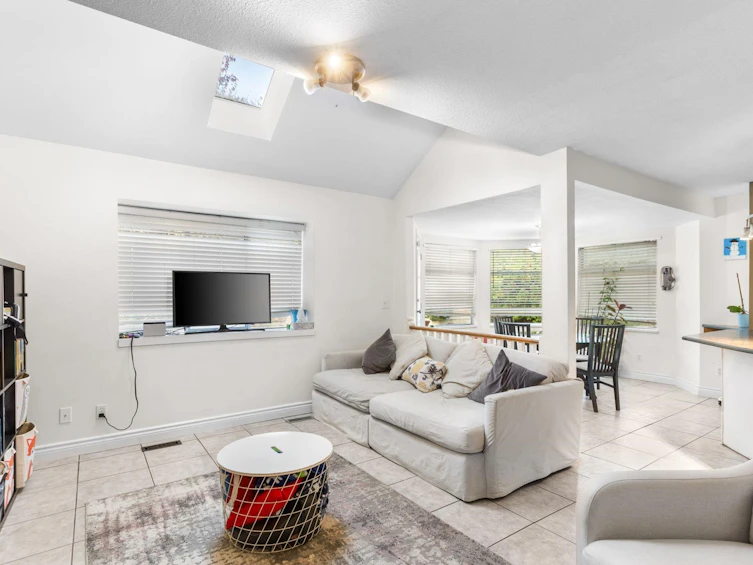 1147 Earls Court, Port Coquitlam, BC, V3C 5N7 - 10