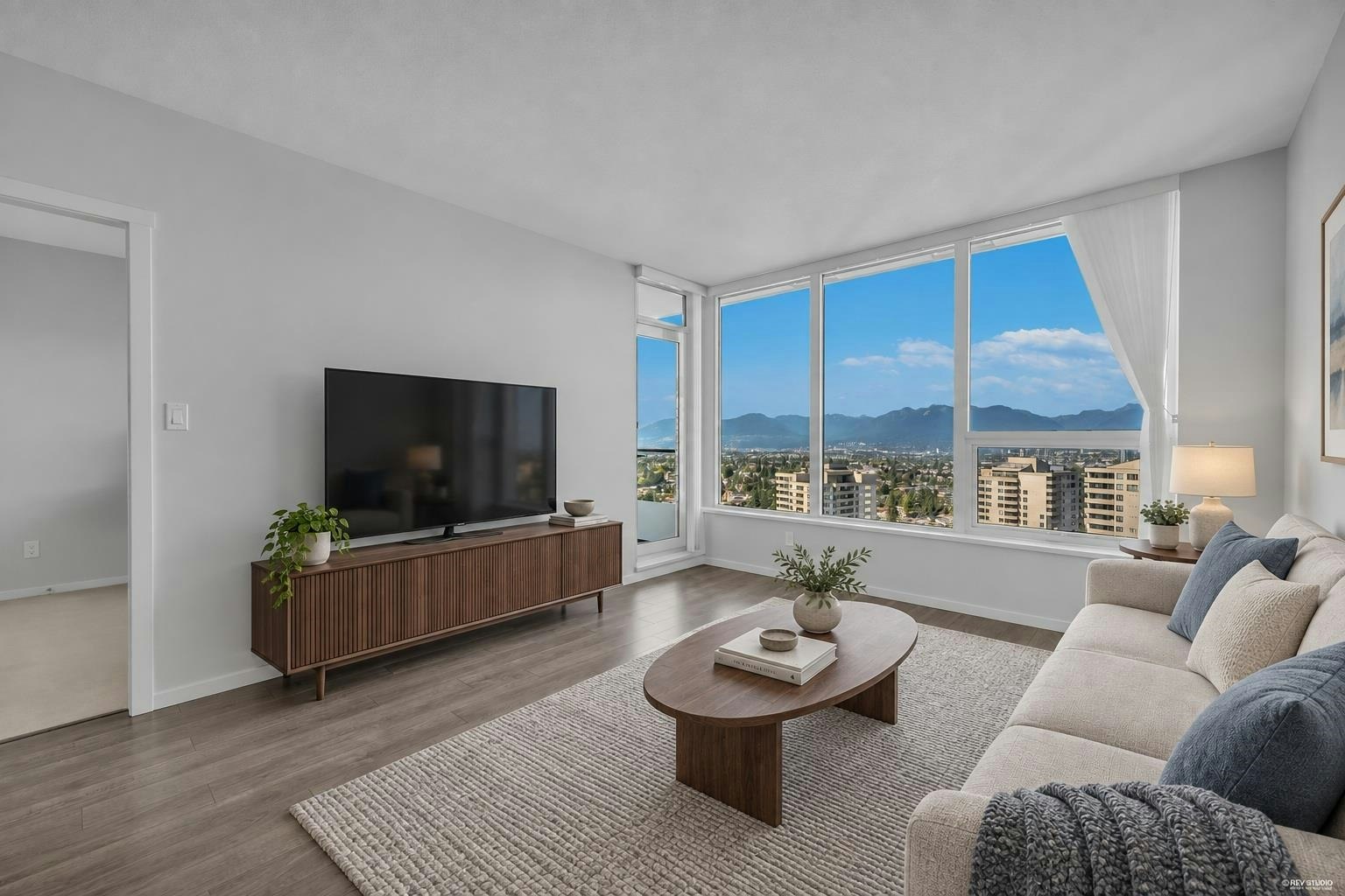 2608-5883 Barker Avenue, Burnaby, BC, V5H 0G4