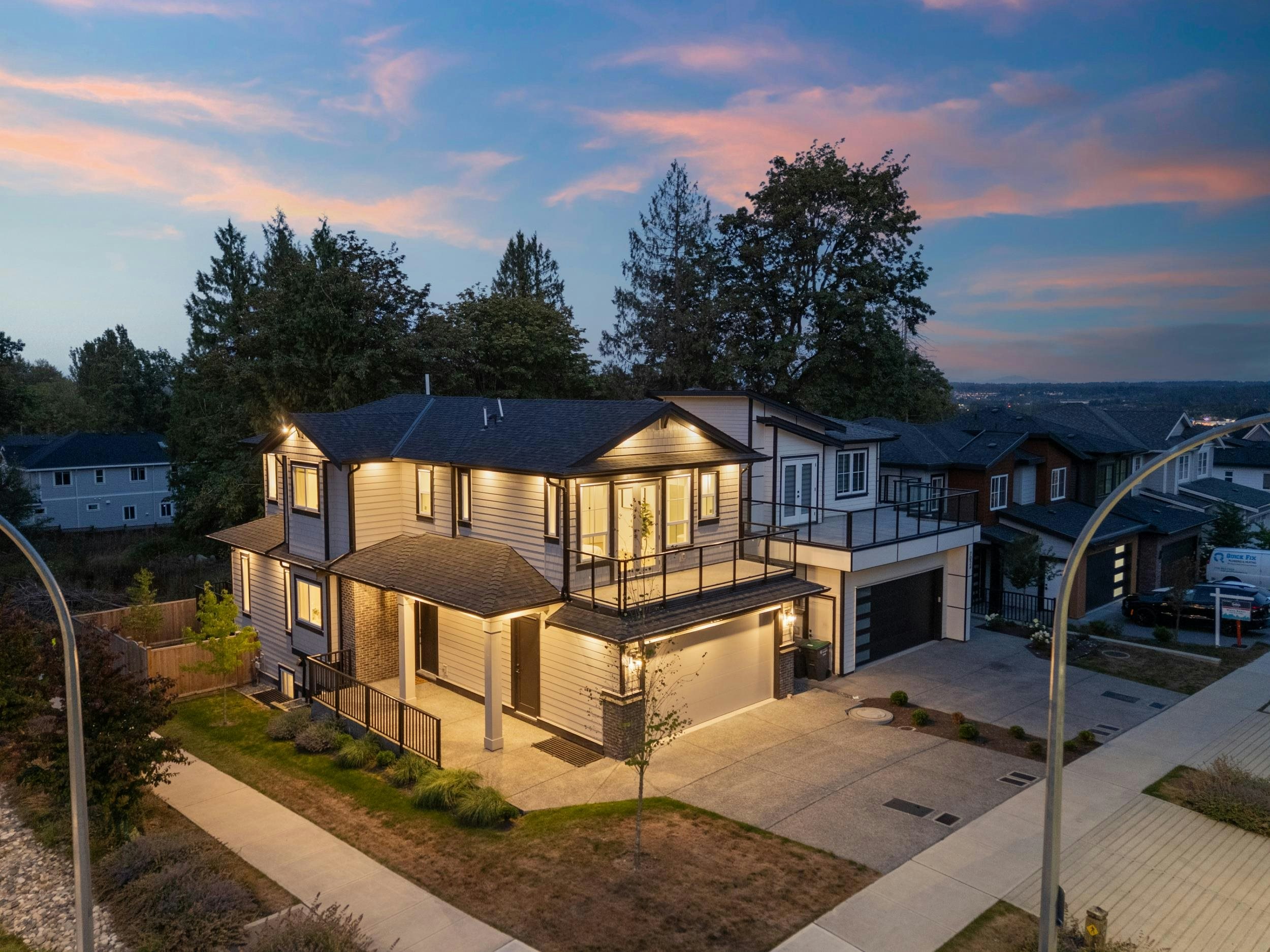 7028 205 Street, Langley, BC, V2Y 1S9