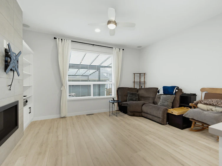20315 82a Avenue, Langley, BC, V2Y 0Y9 - 10