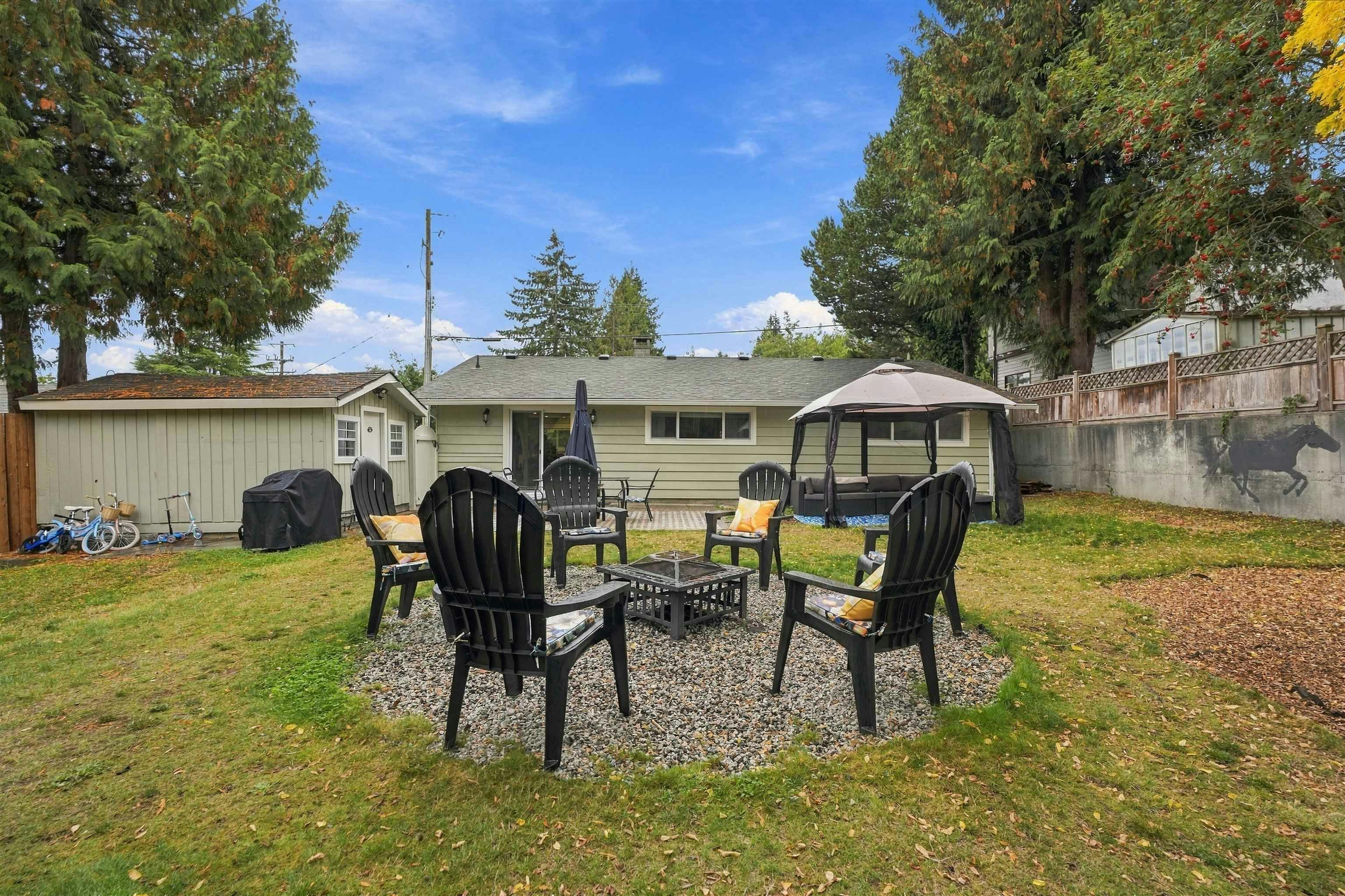 5734 Pebble Crescent, Sechelt, BC, V0N 3A0 - 34