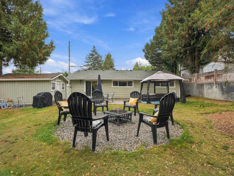 5734 Pebble Crescent, Sechelt, BC, V0N 3A0 - 34