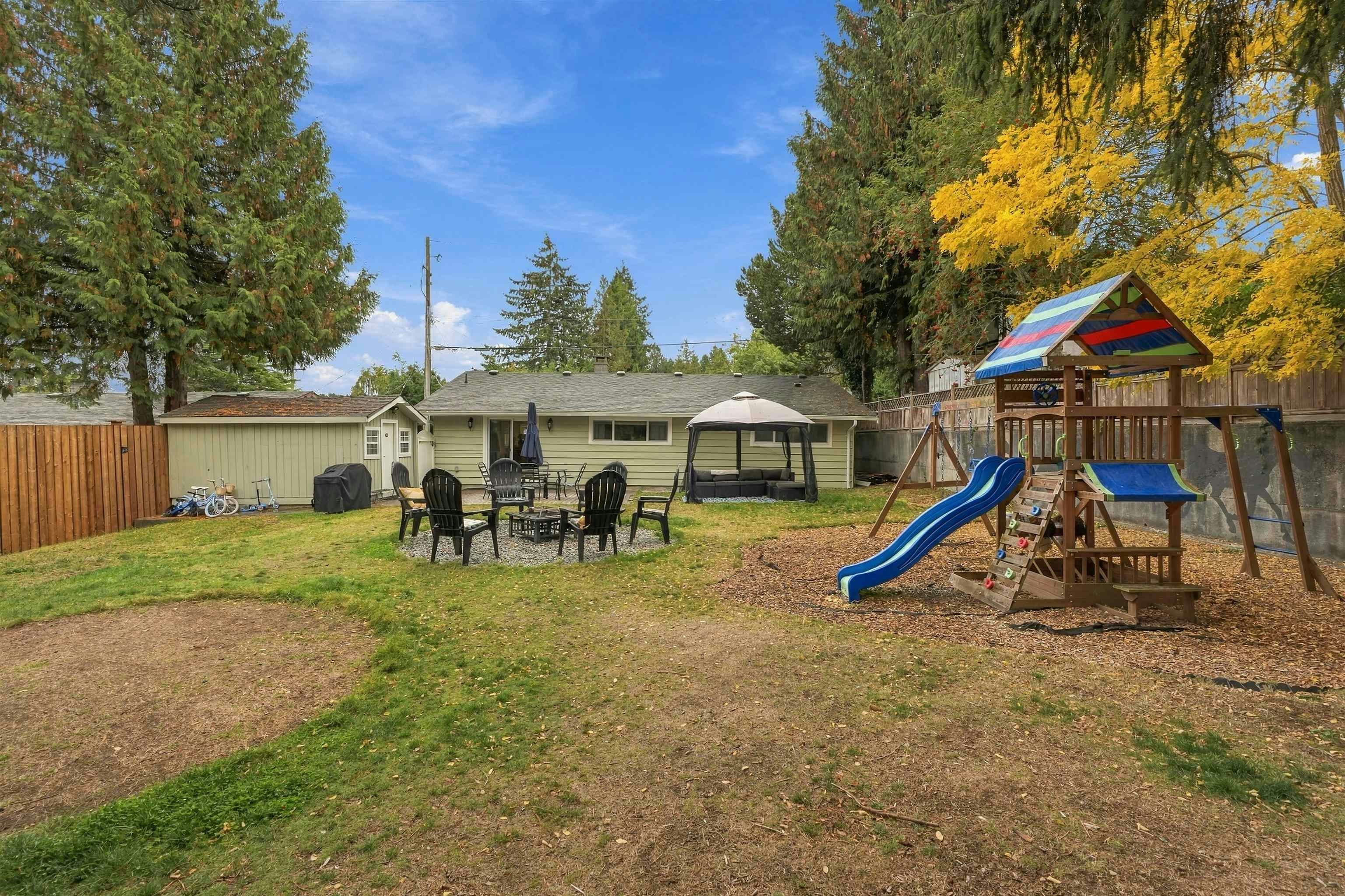 5734 Pebble Crescent, Sechelt, BC, V0N 3A0 - 35