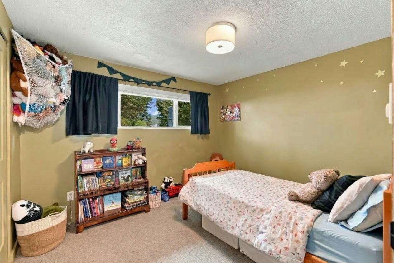 5734 Pebble Crescent, Sechelt, BC, V0N 3A0 - 28