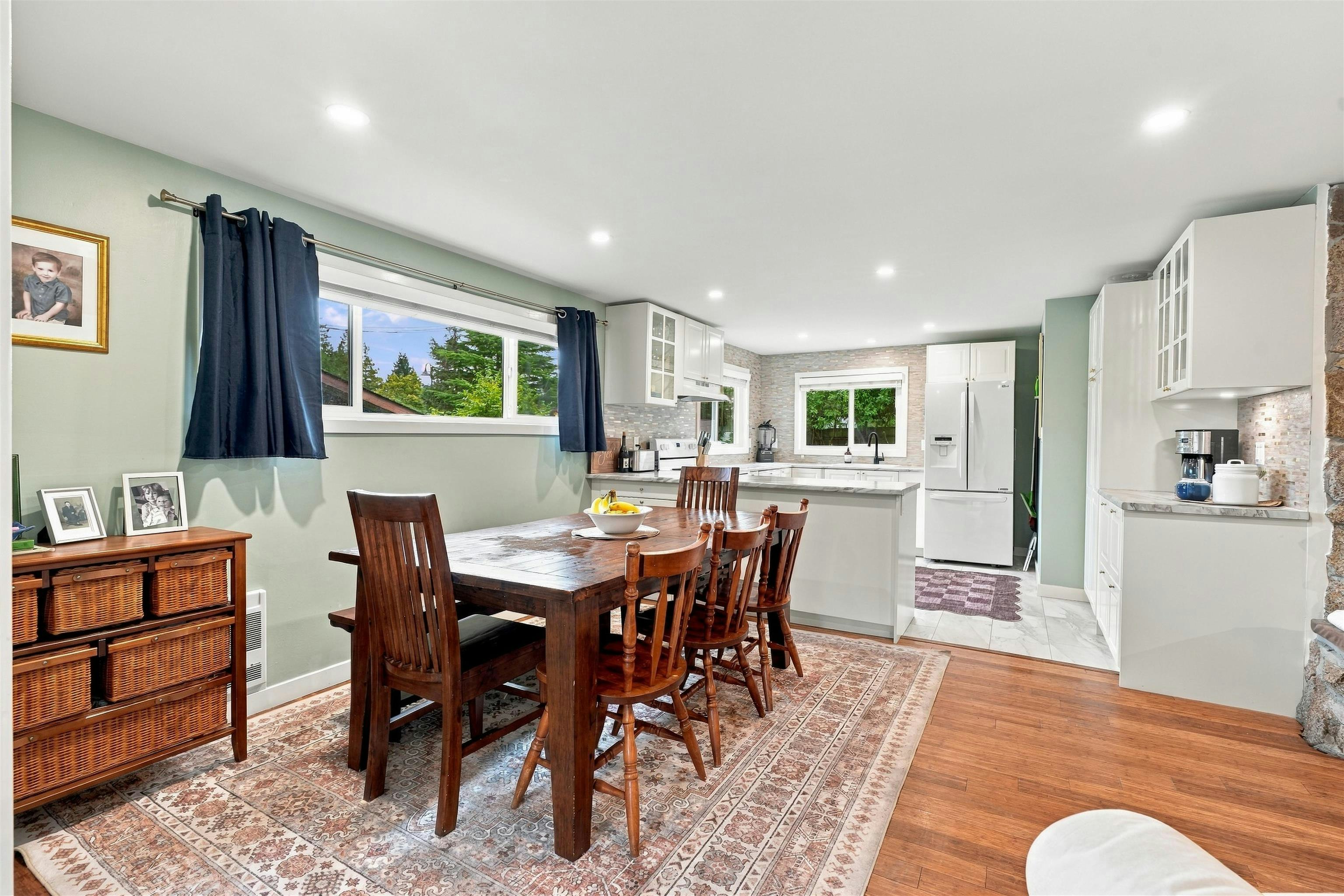 5734 Pebble Crescent, Sechelt, BC, V0N 3A0 - 13