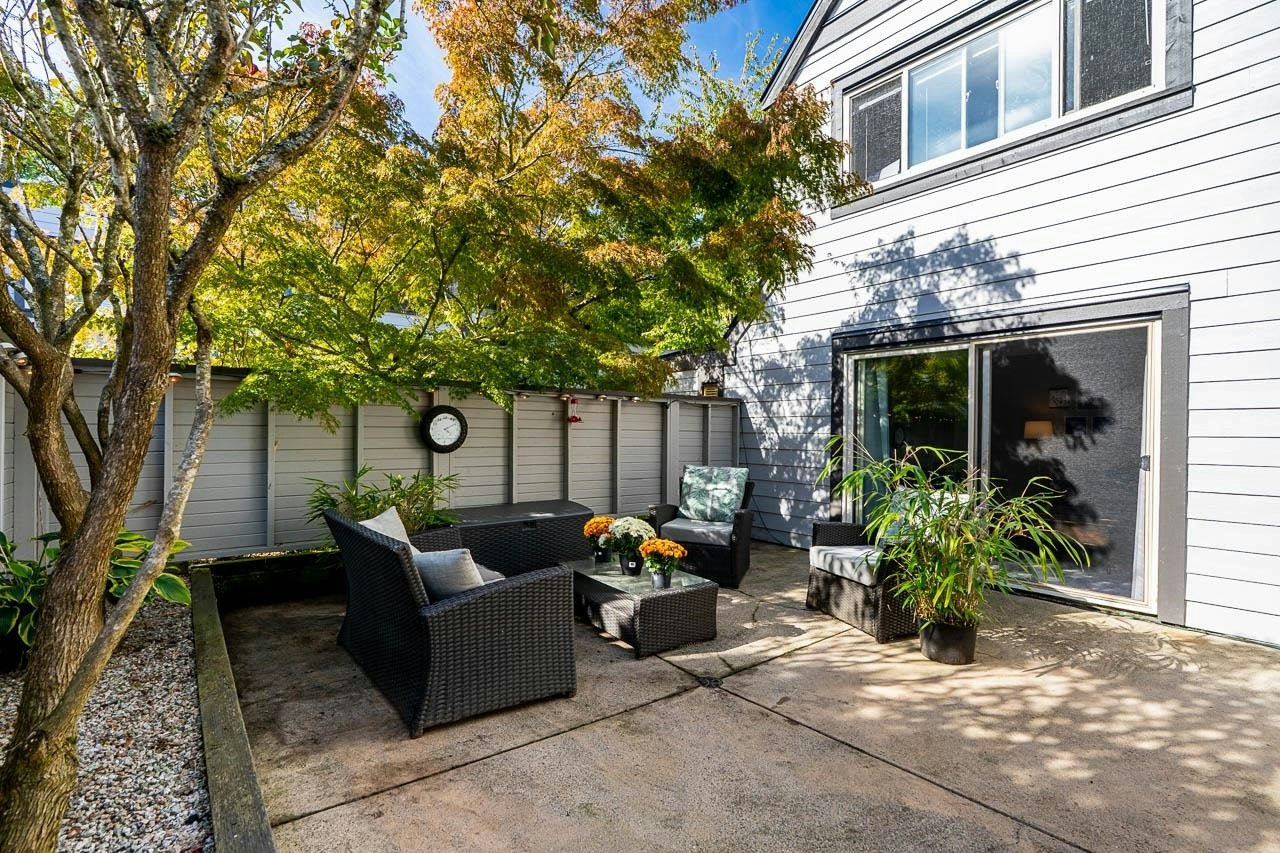 157-5421 10 Avenue - 2