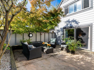 157-5421 10 Avenue - 2